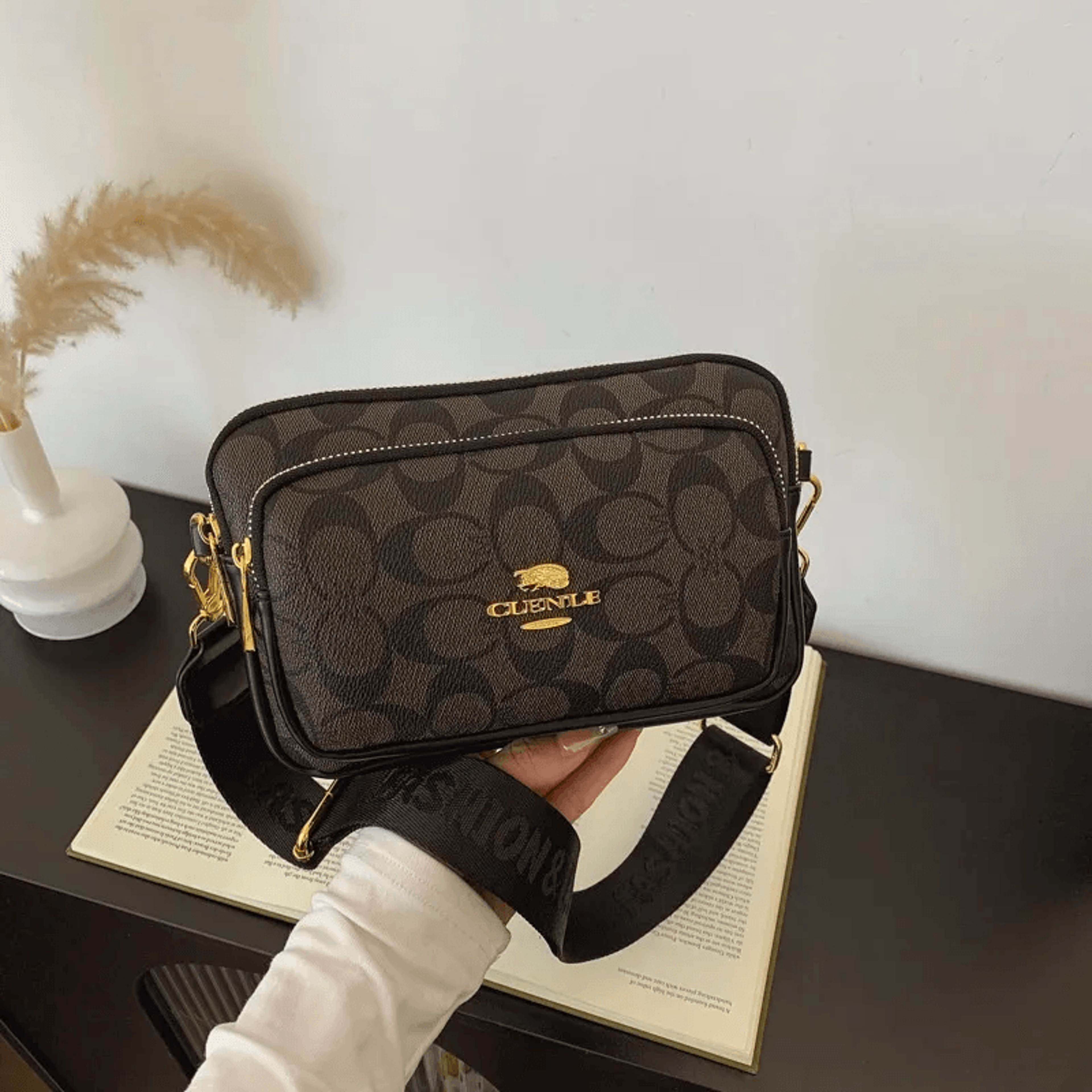 versatile womens crossbody shoulder bag fashion messenger handbag