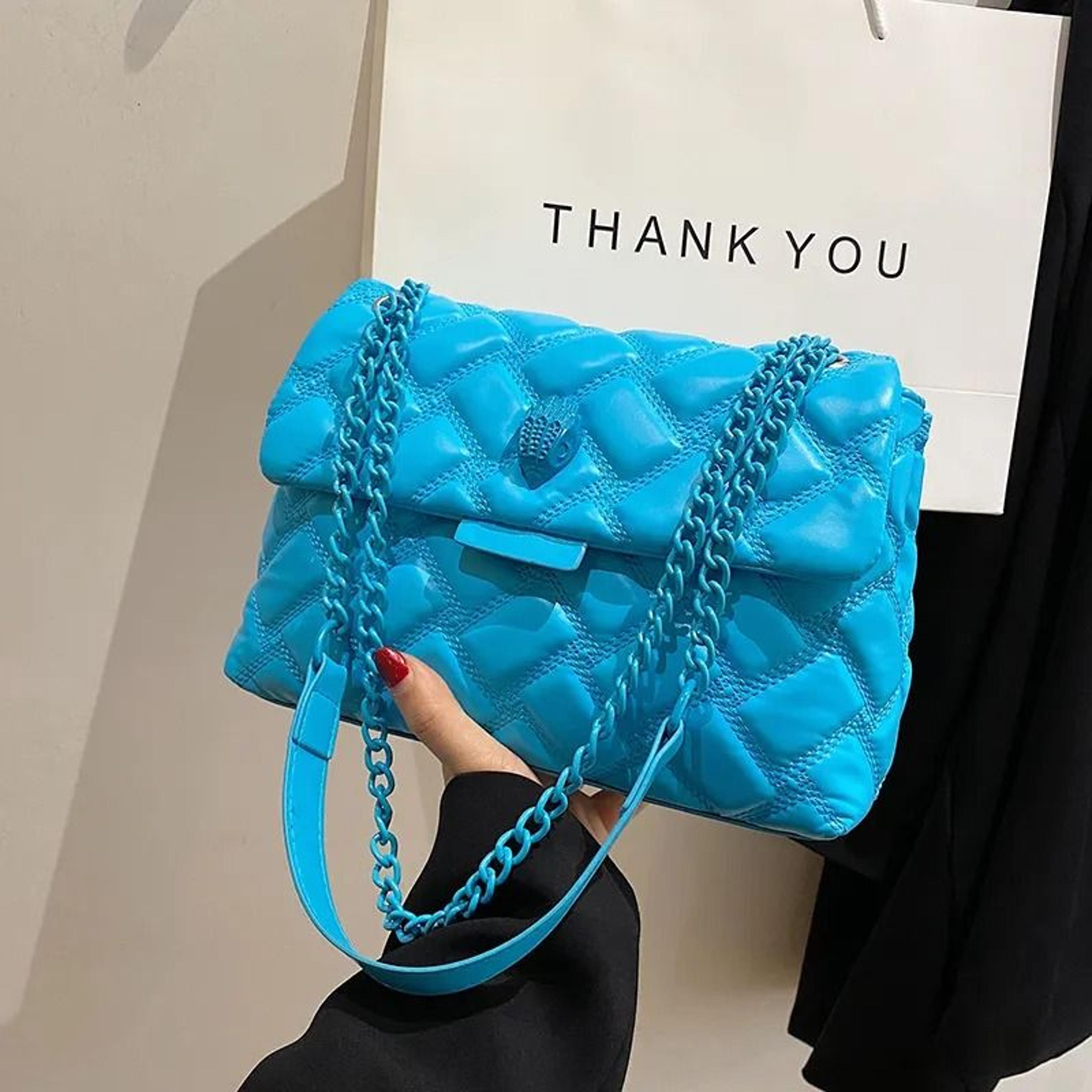 women quilted diamond crossbody bag metal chain strap soft fluffy shoulder bag