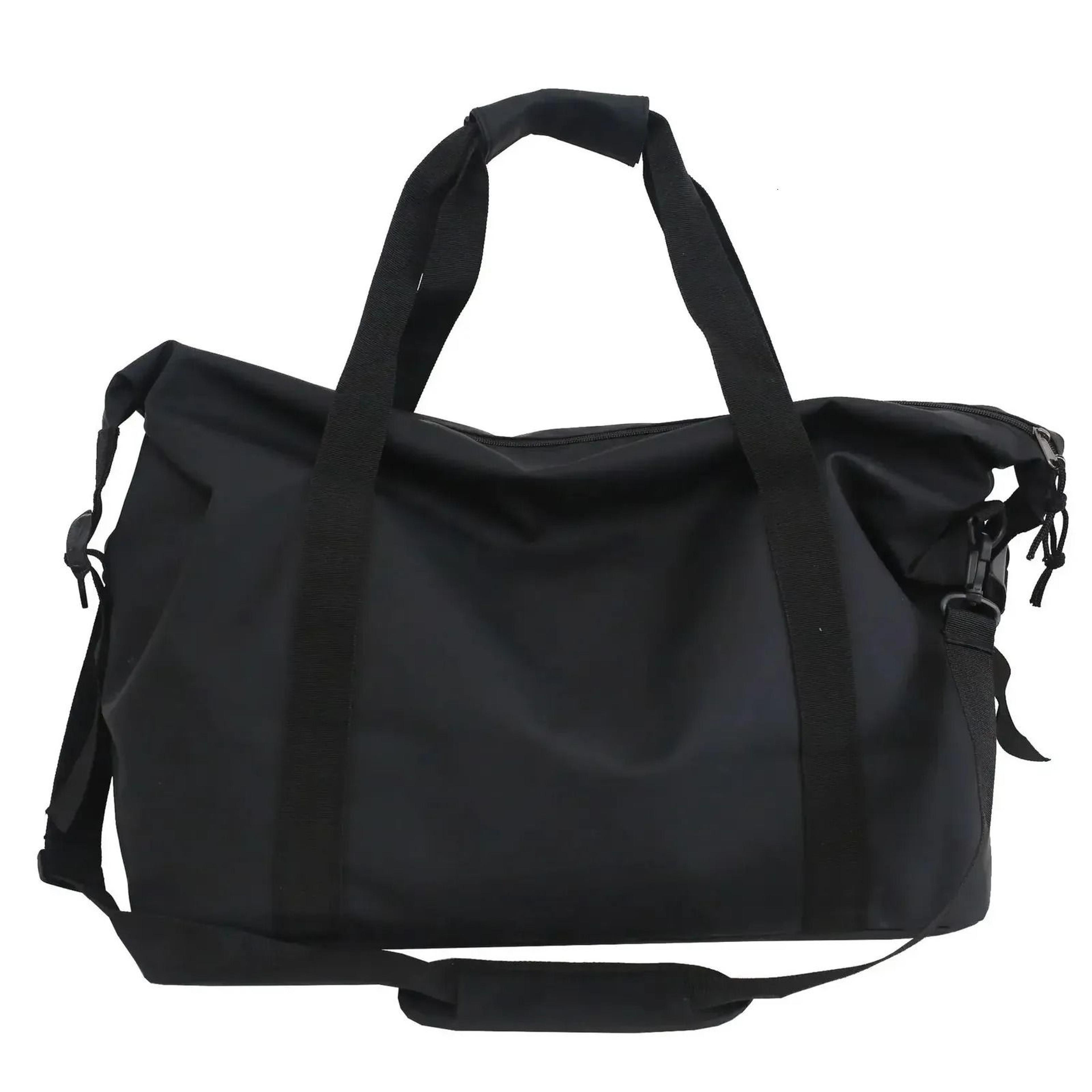 lightweight large capacity gym duffle bag for sports fitness and travel