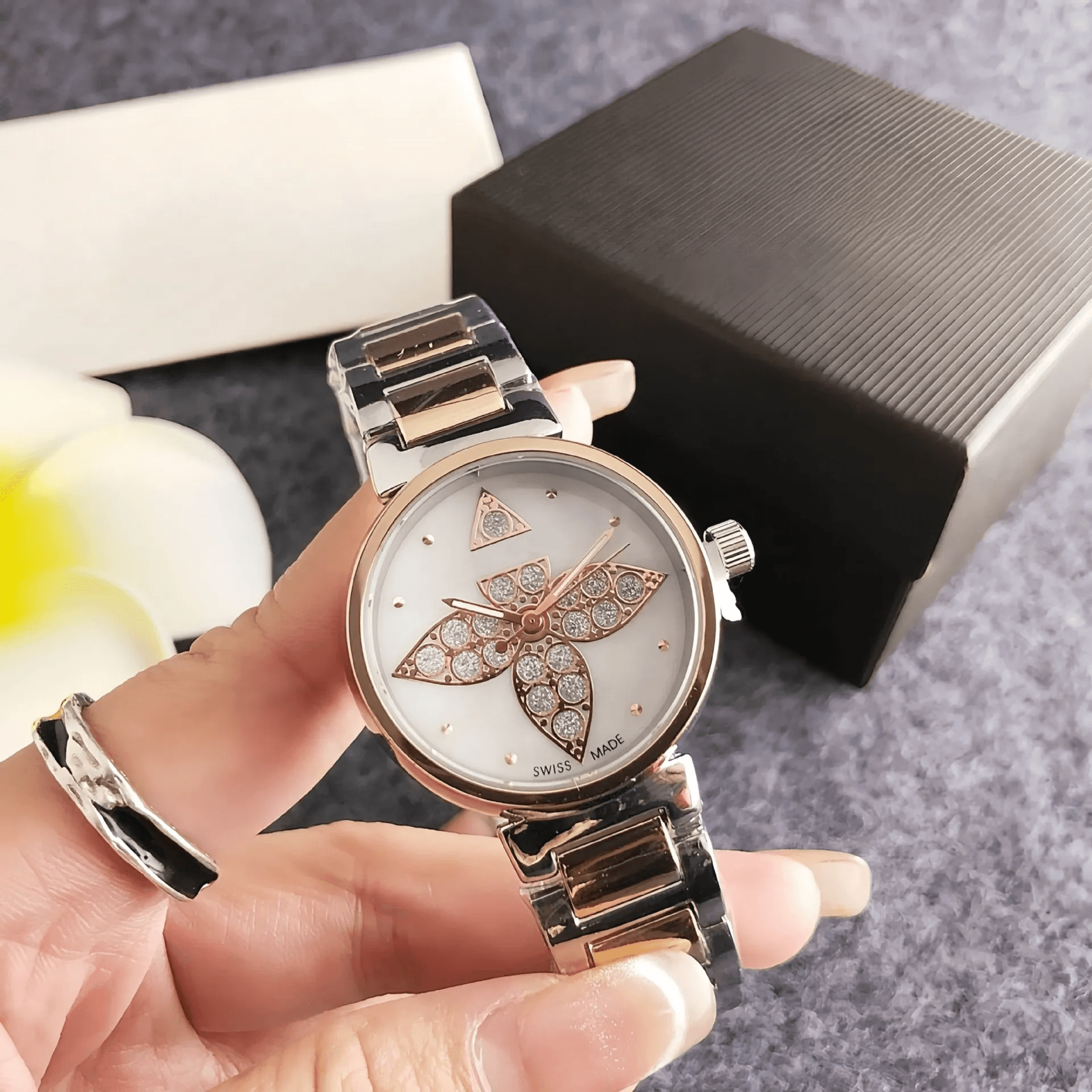 luxury ceramic diamond quartz watch for women vintage casual style