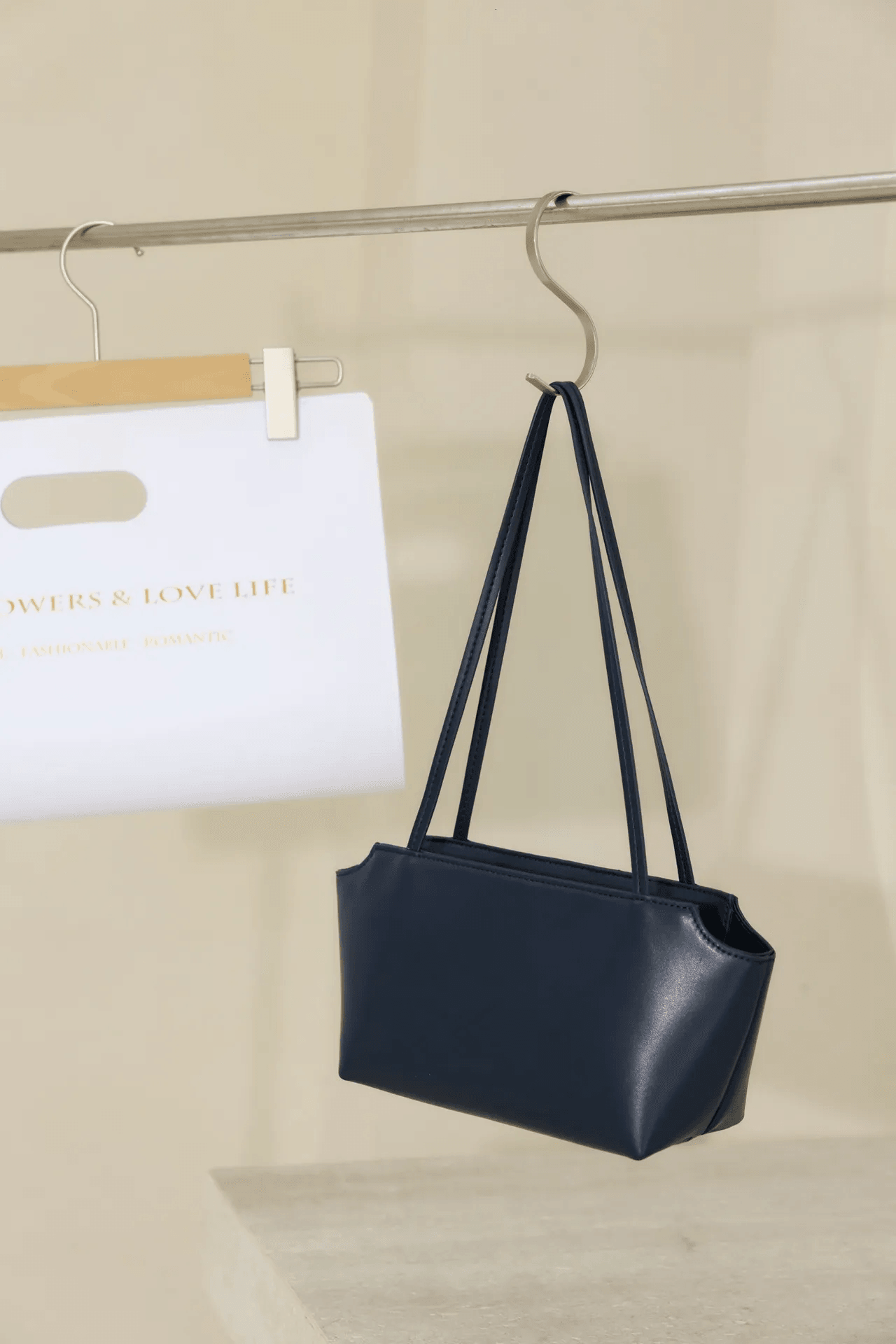 genuine leather underarm tote bag baguette shoulder bag for commuter style