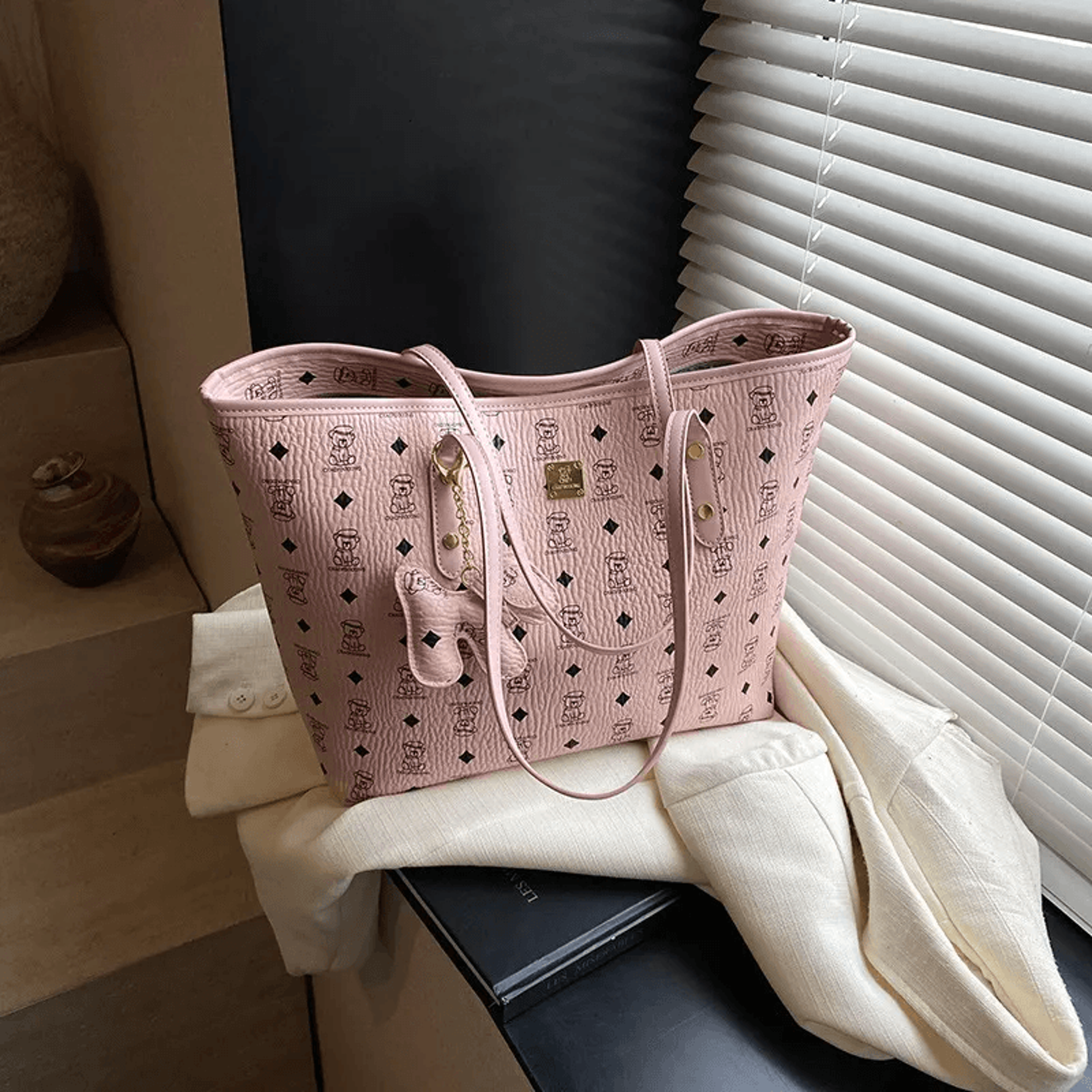 retro large capacity tote bag for women commuter shoulder bag