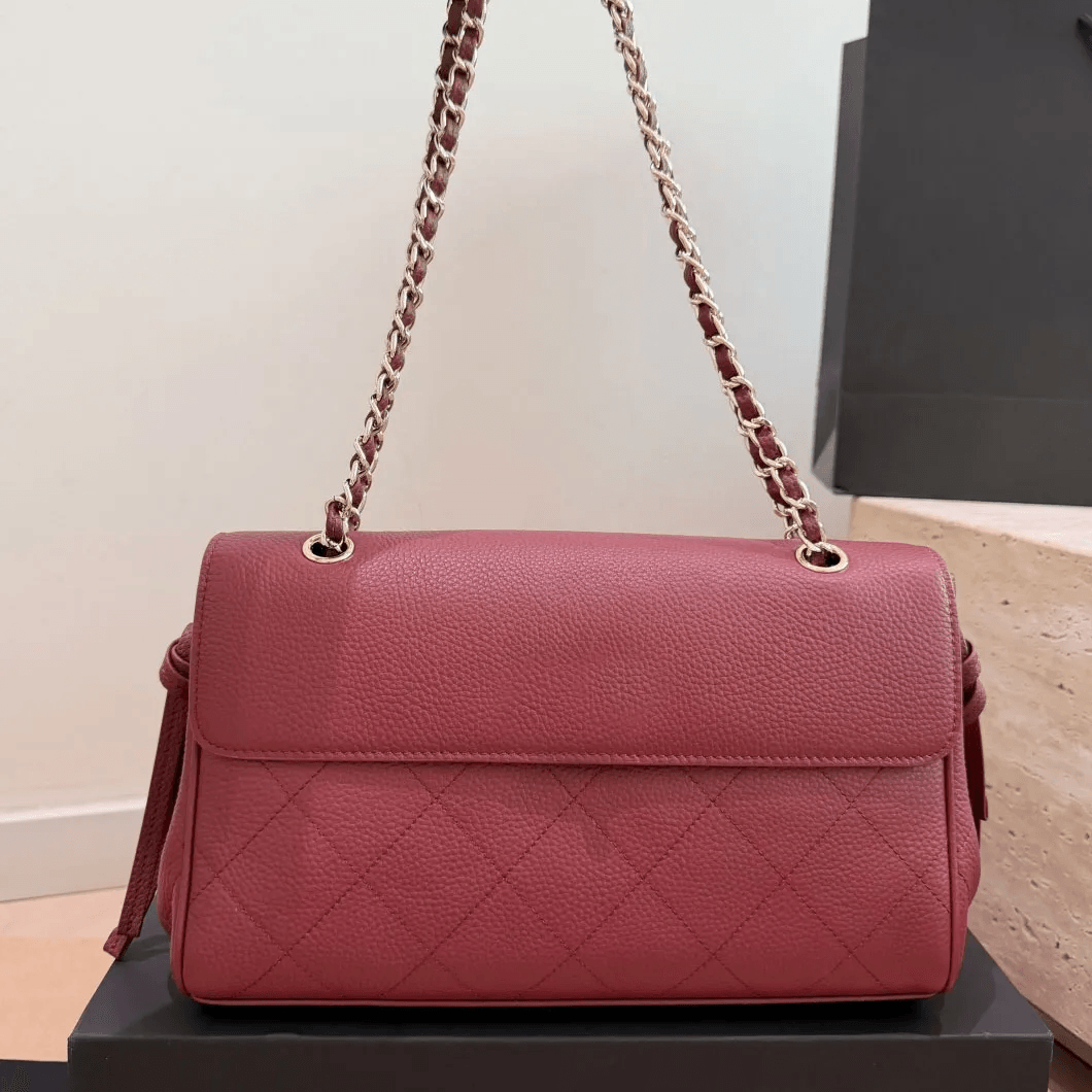 quilted cowhide chain shoulder bag for women large capacity flap messenger purse