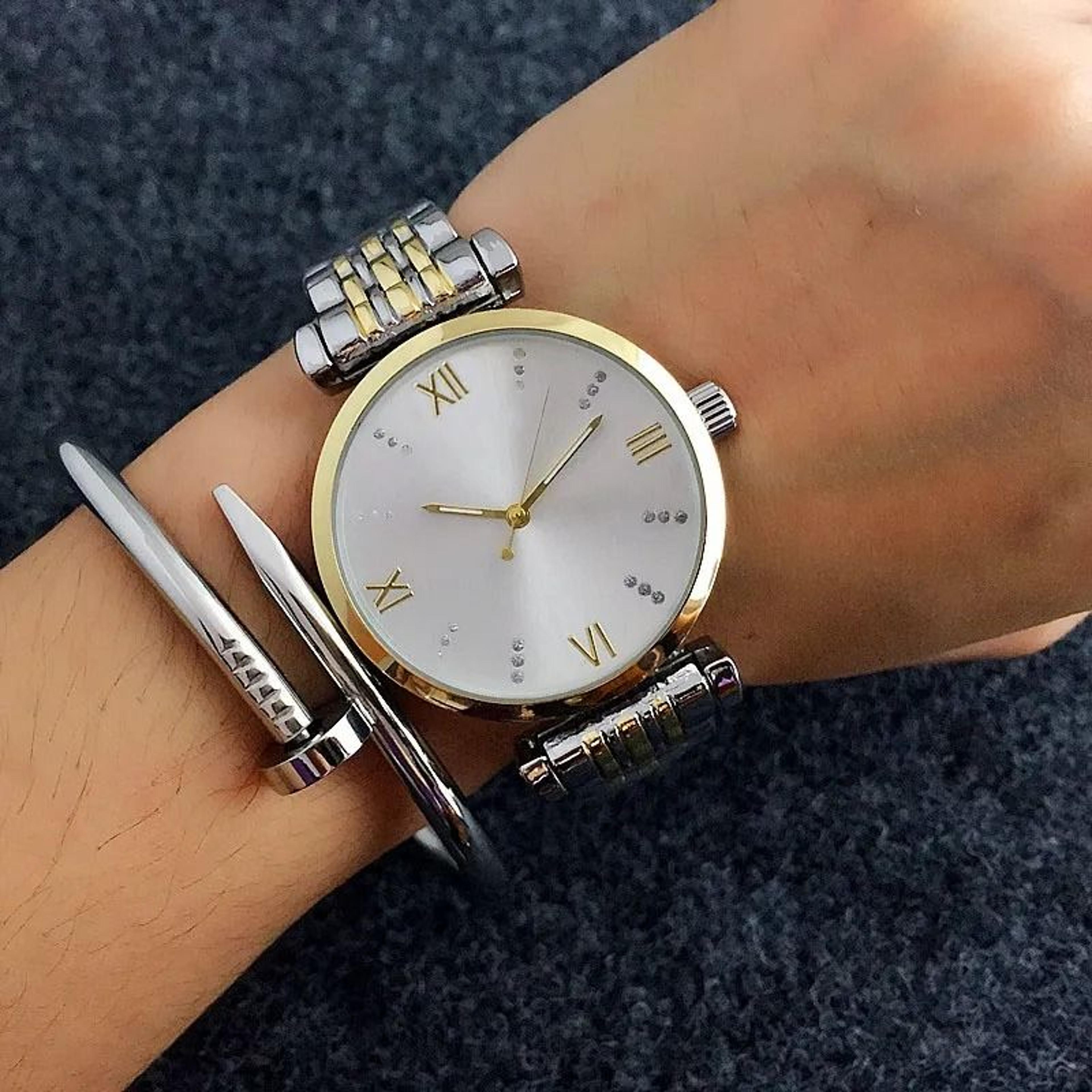 elegant womens crystal dial quartz watch with metal steel band