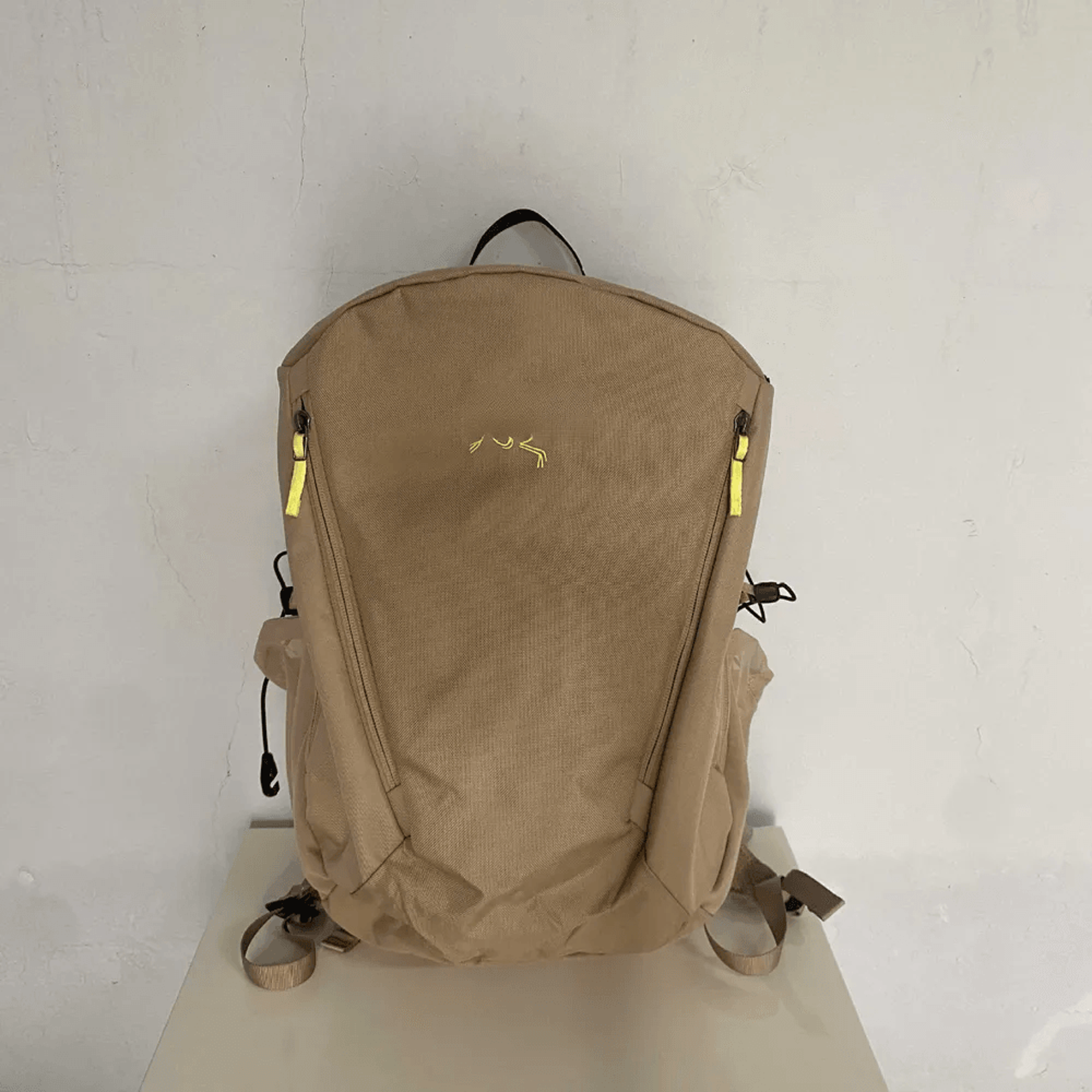 hydration backpack for hiking travel and outdoor sports