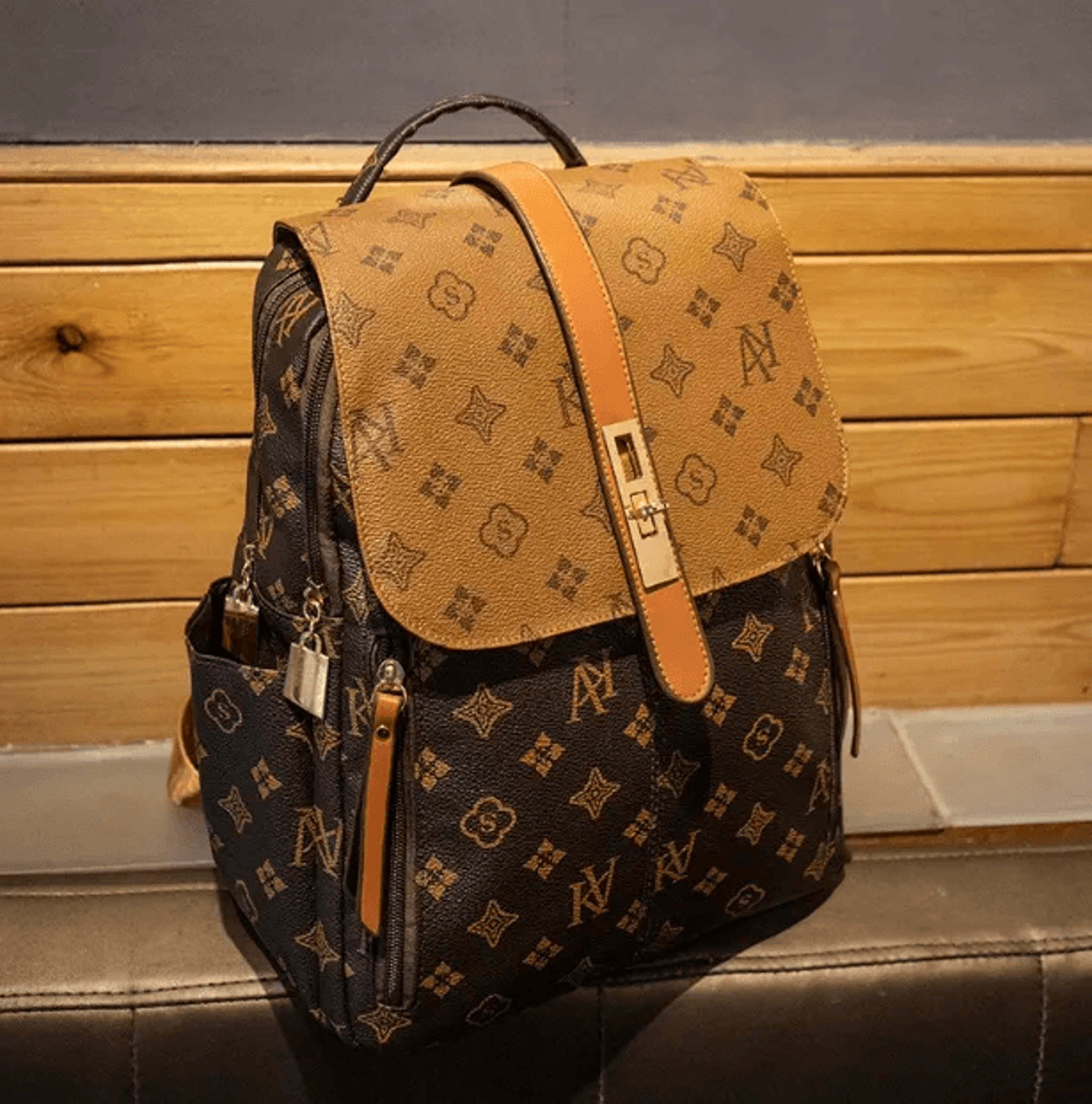 women large capacity polyester backpack with retro print and adjustable straps