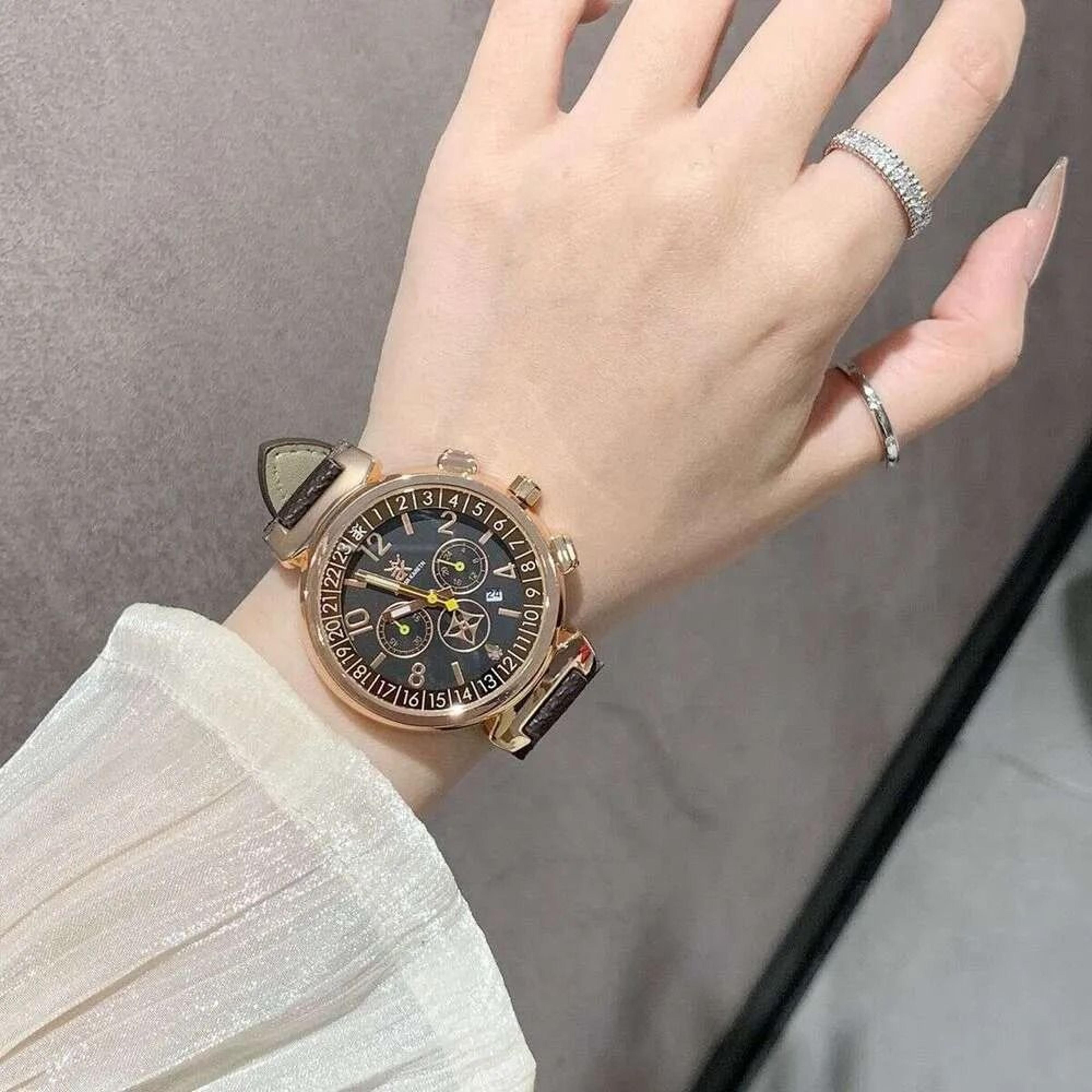 vintage brown womens watch with large dial and leather strap