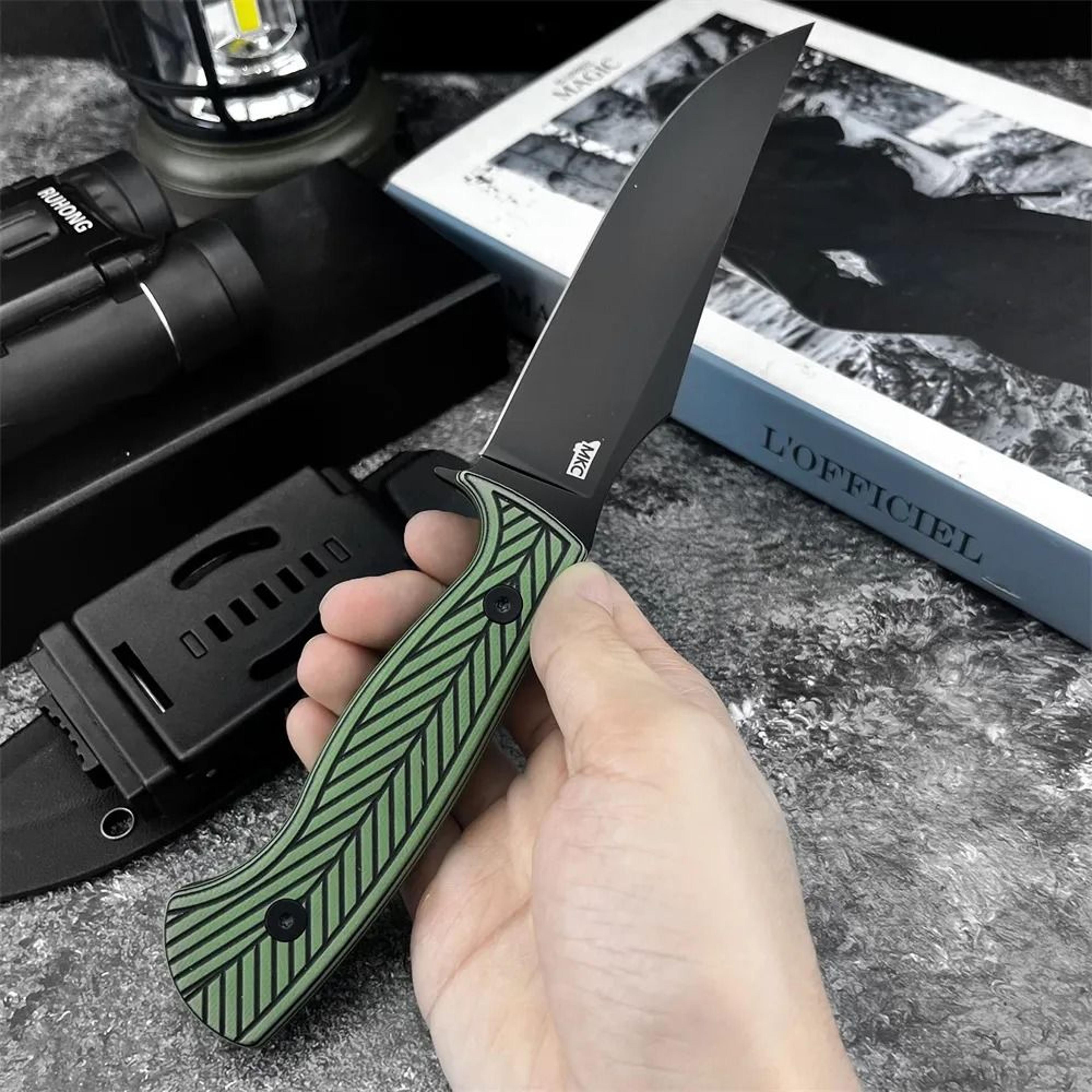 fixed blade knife with steel titanium coated blade full tang handle and kydex sheath