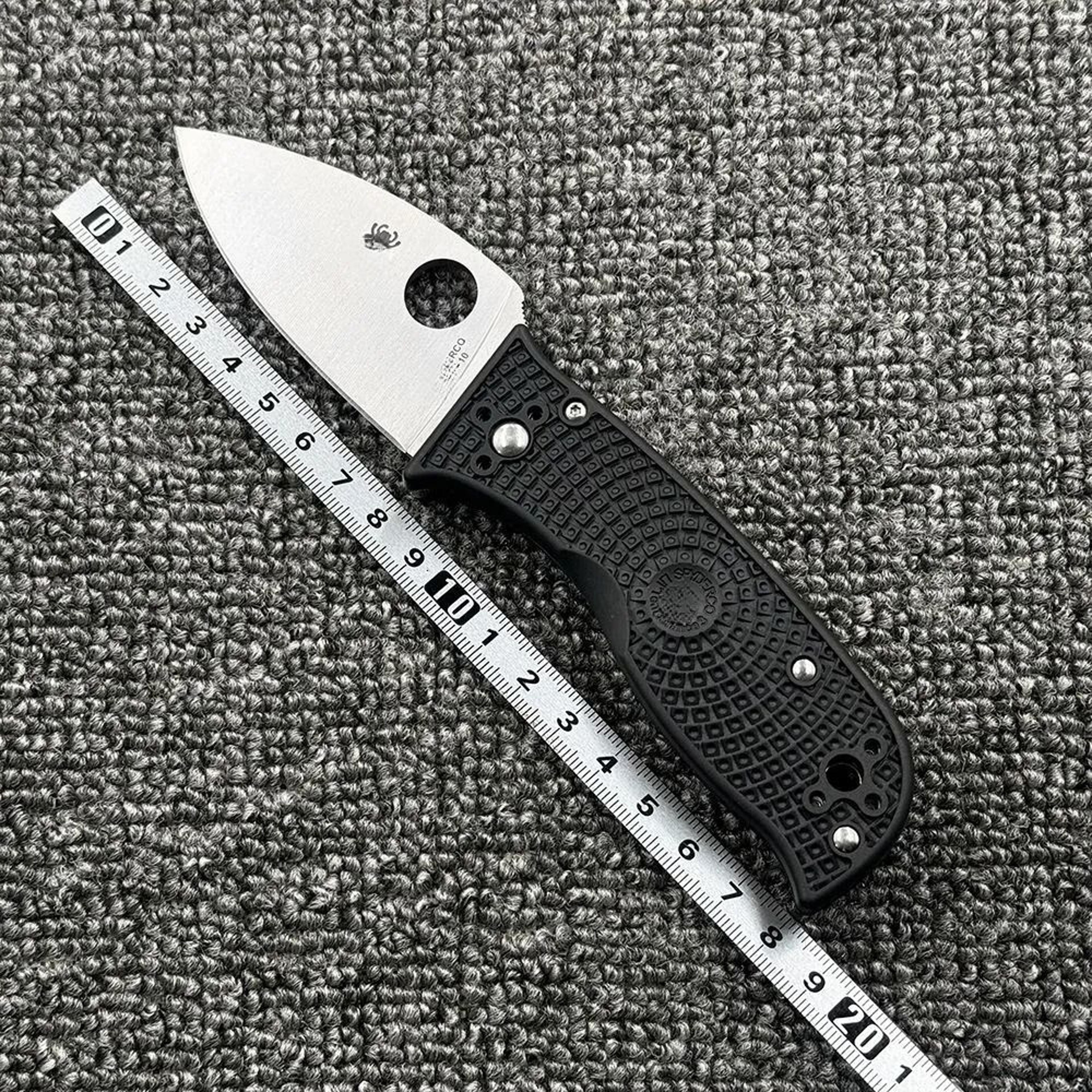 folding knife with high-hardness blade and nylon fiber handle