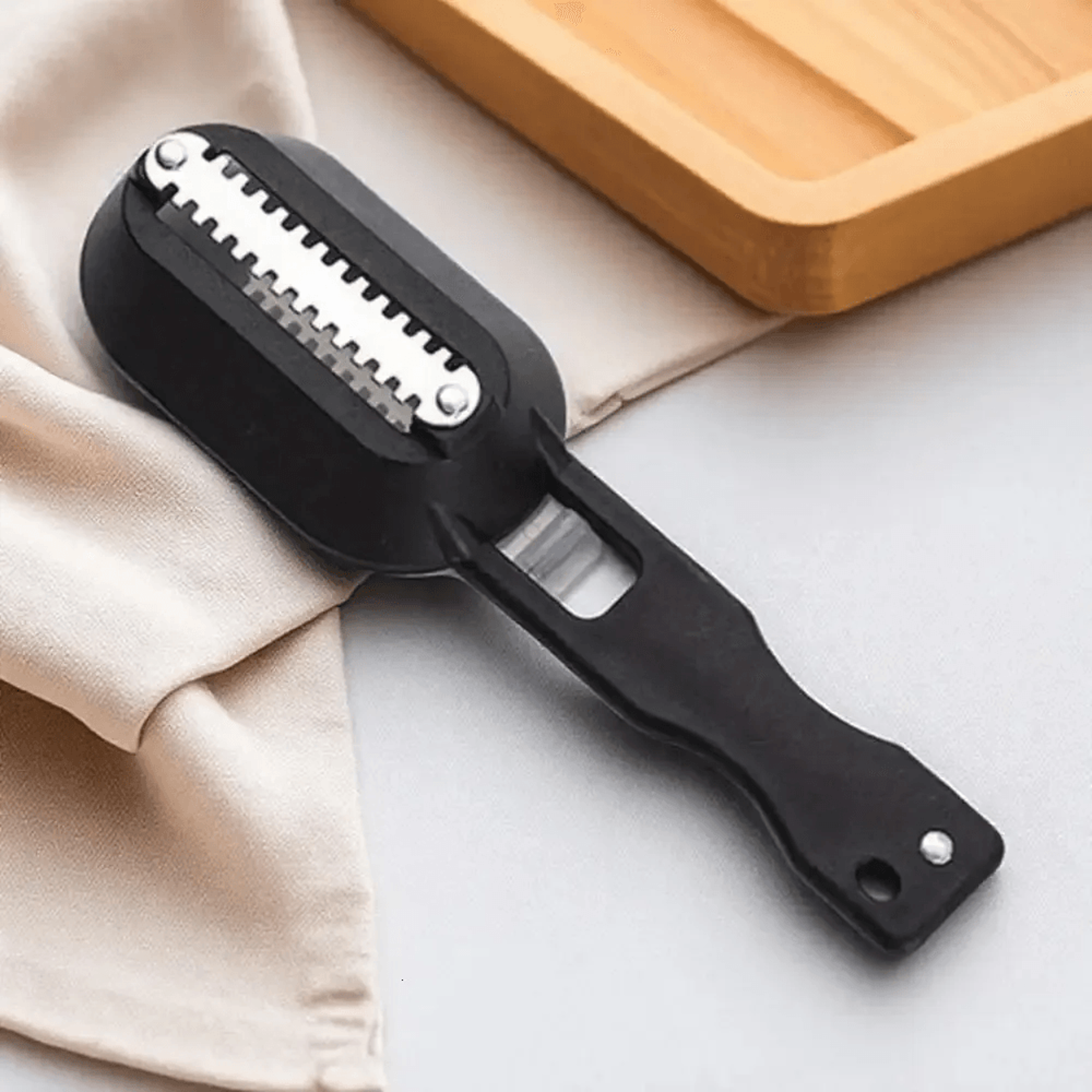 fish scale remover with stainless steel scraper and abs handle