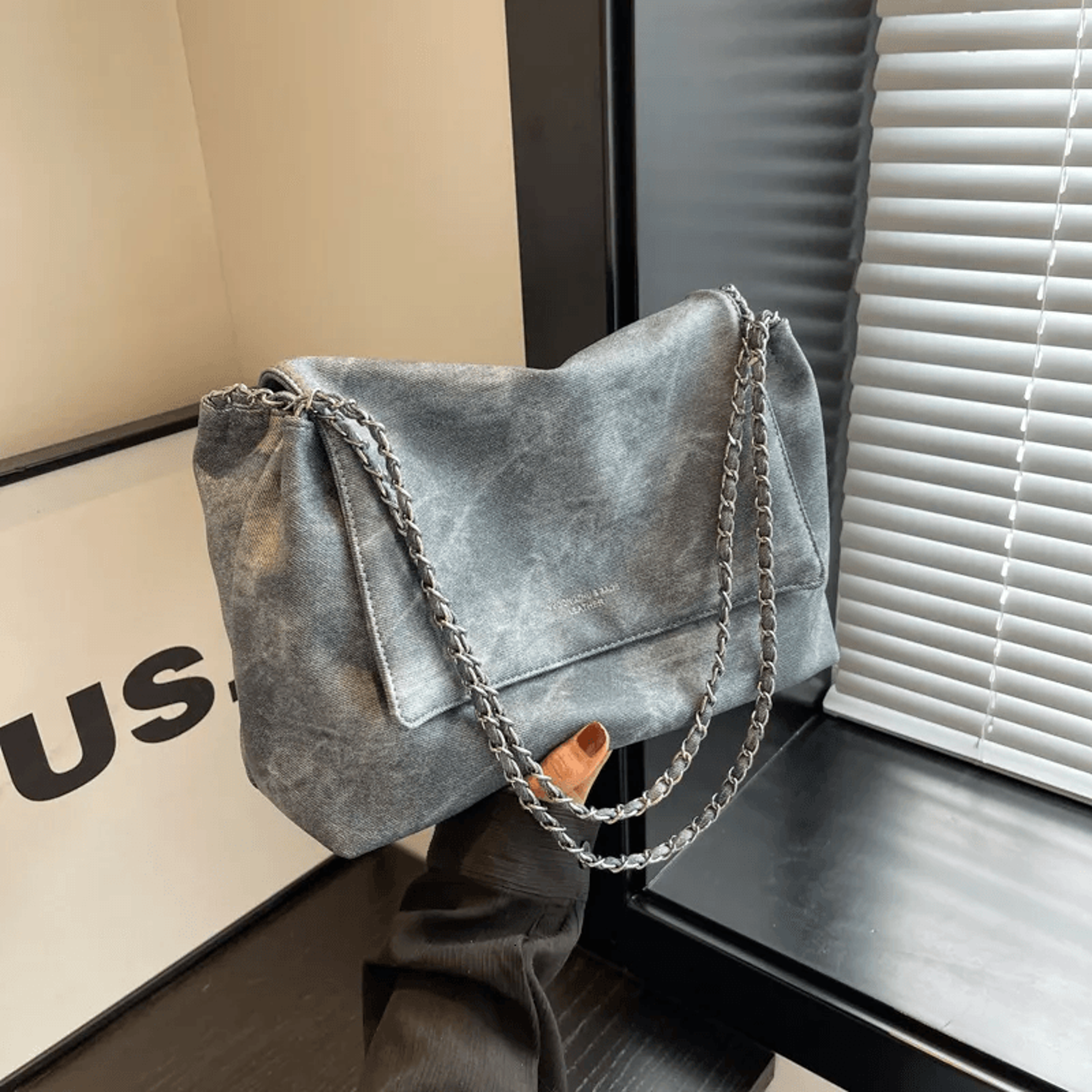 faux suede shoulder bag for women with chain strap and large capacity