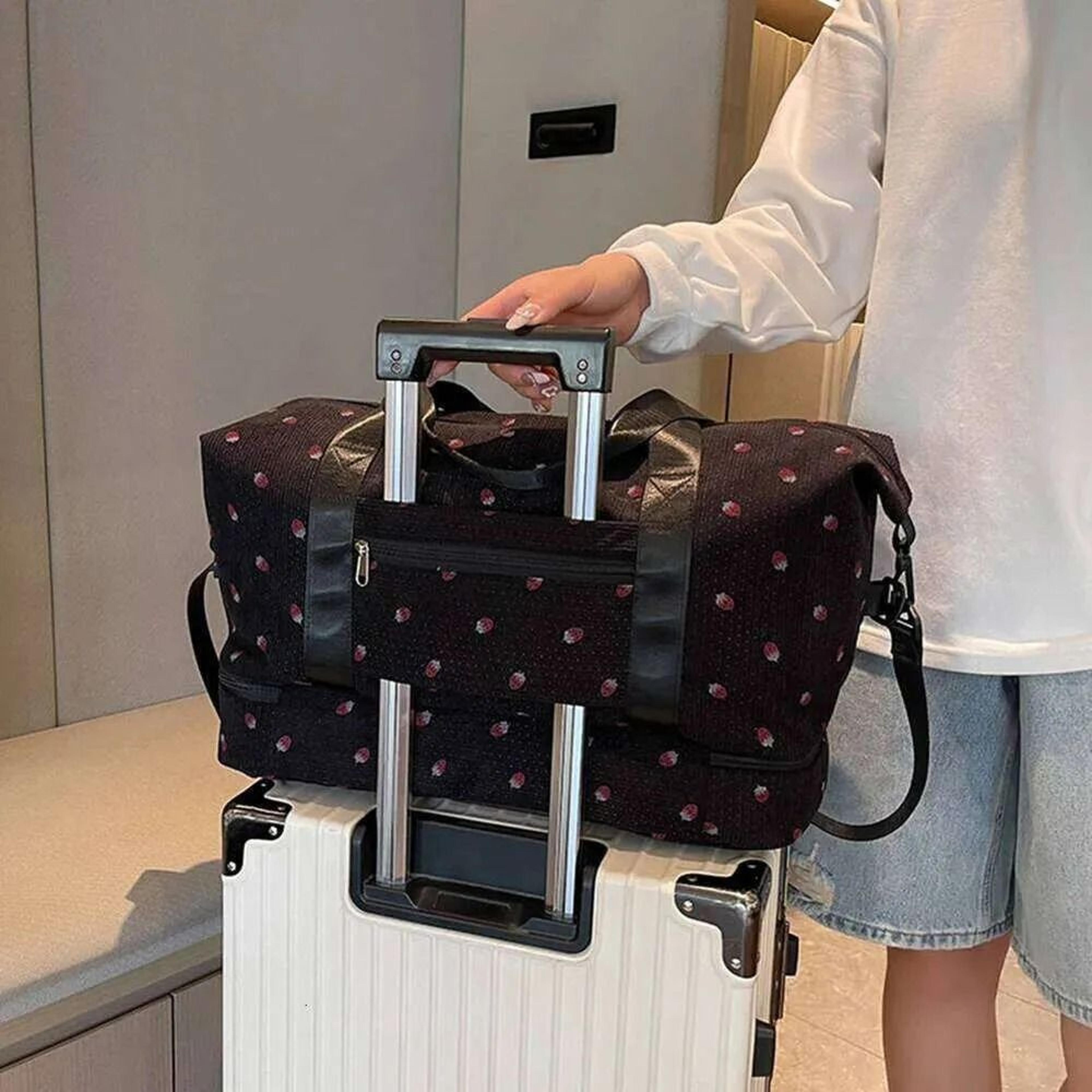 women travel duffle bag with shoe compartment and adjustable shoulder strap