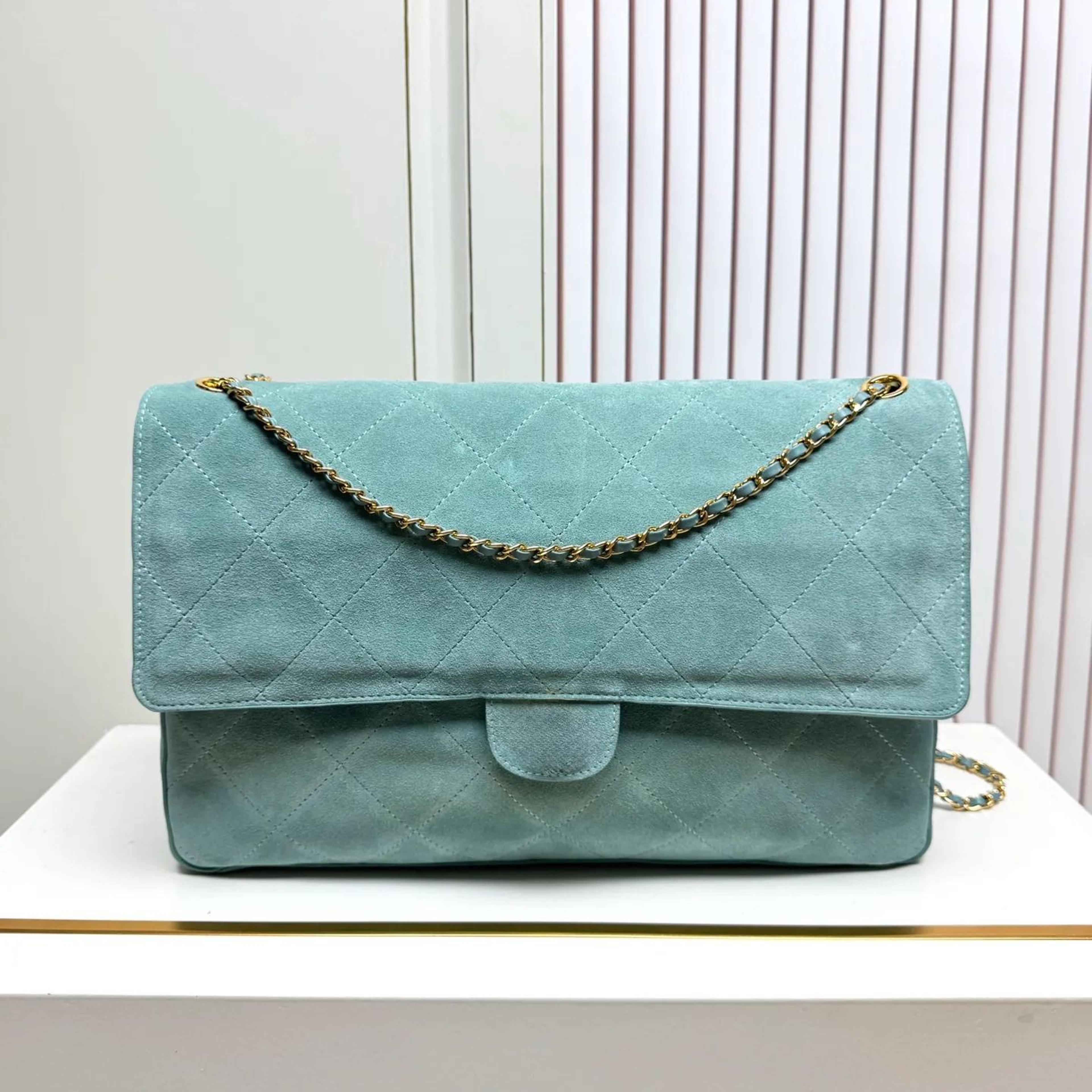 suede shoulder bag with diamond pattern and retro gold buckle