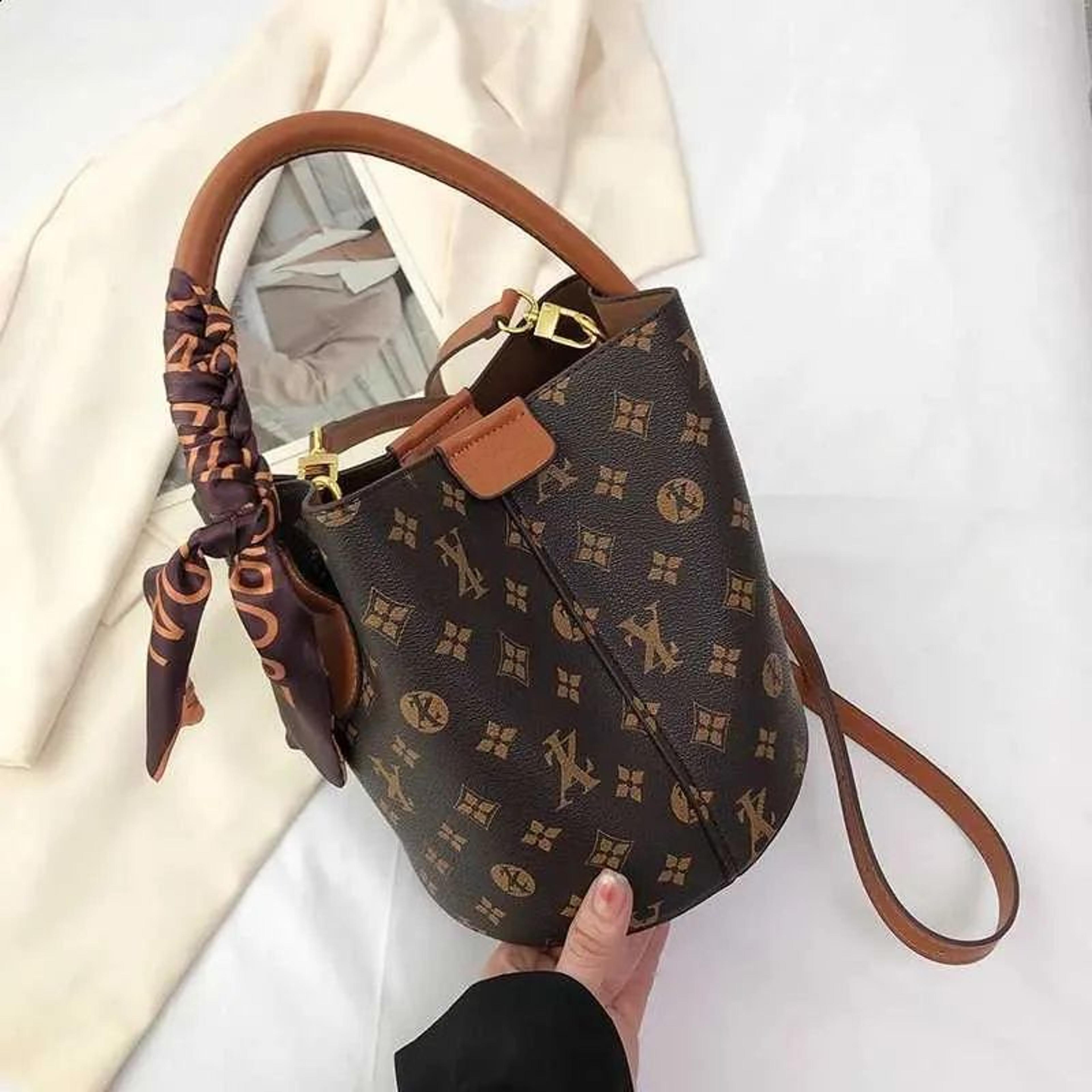 womens retro print shoulder bag with versatile crossbody and clutch style