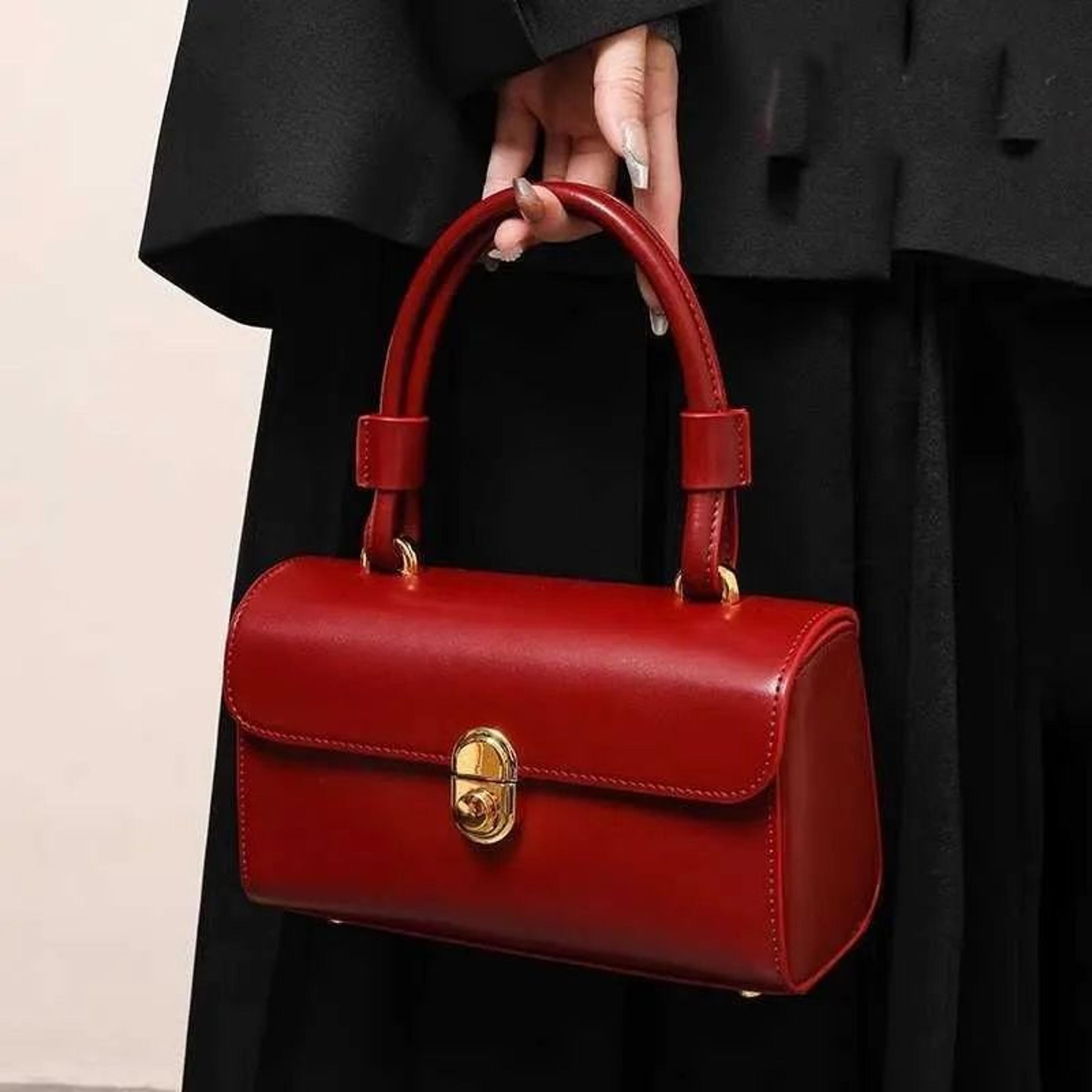 women's vintage red square crossbody handbag with adjustable strap