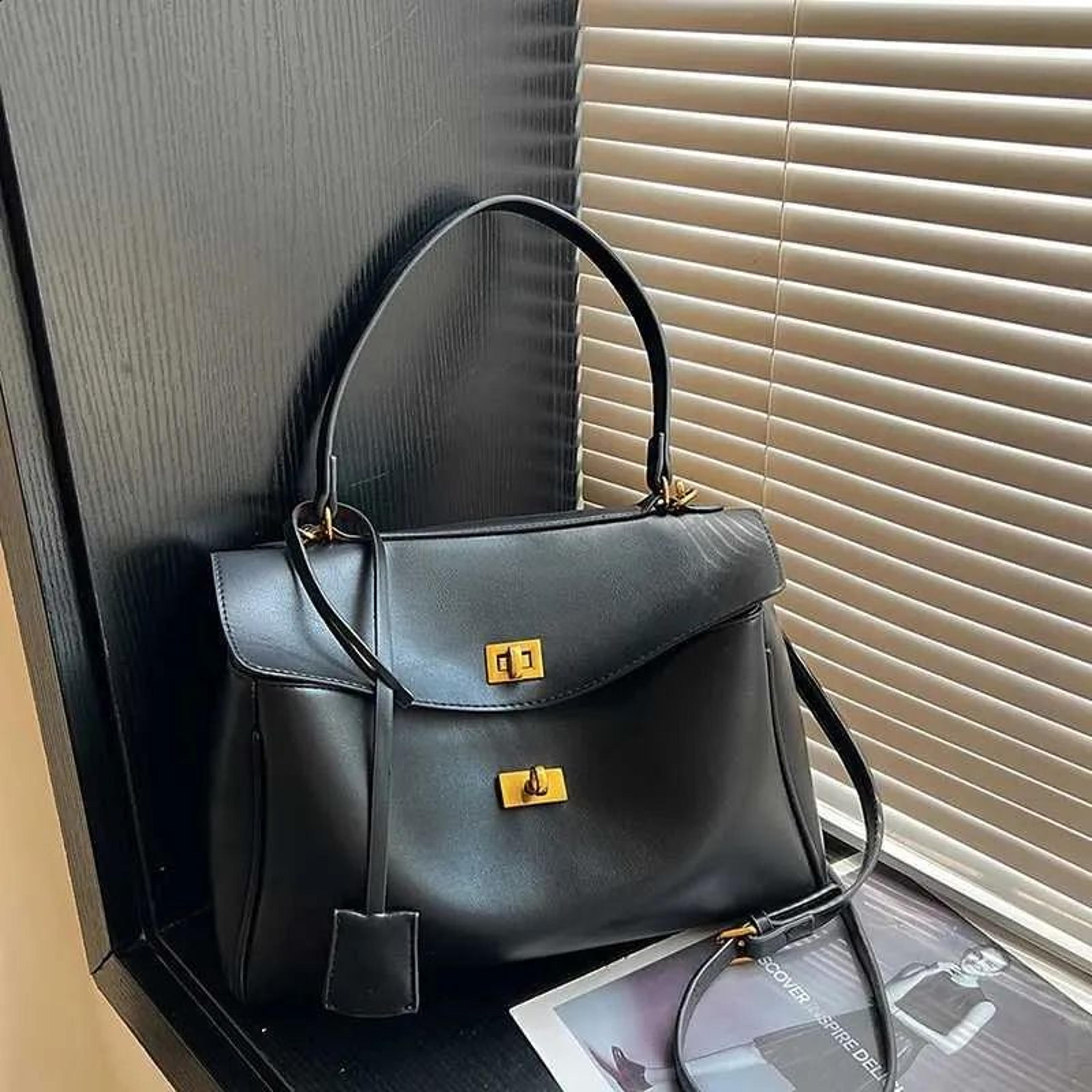 women's large capacity shoulder tote bag in soft pu leather