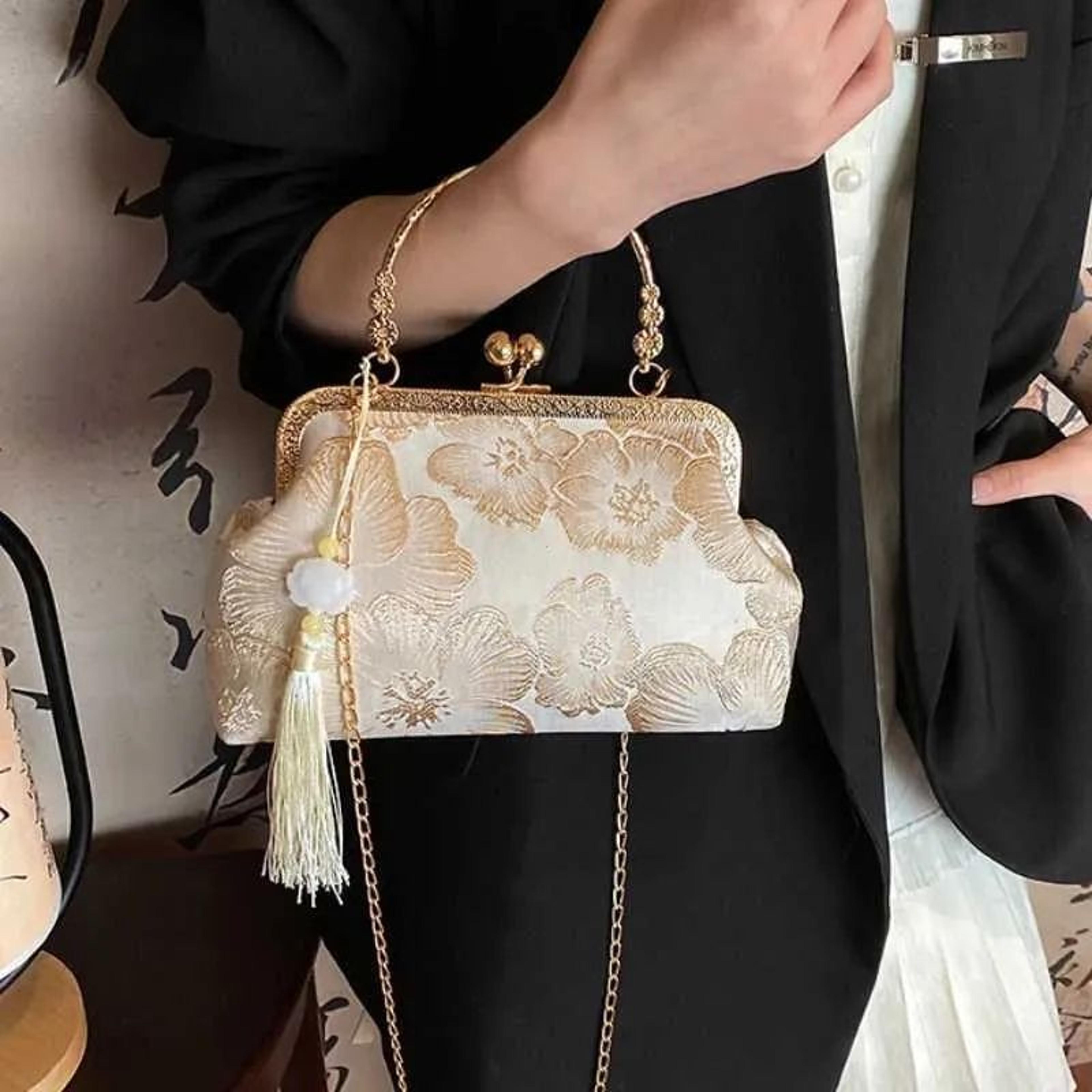 embroidered square shoulder bag retro evening clutch for weddings and parties