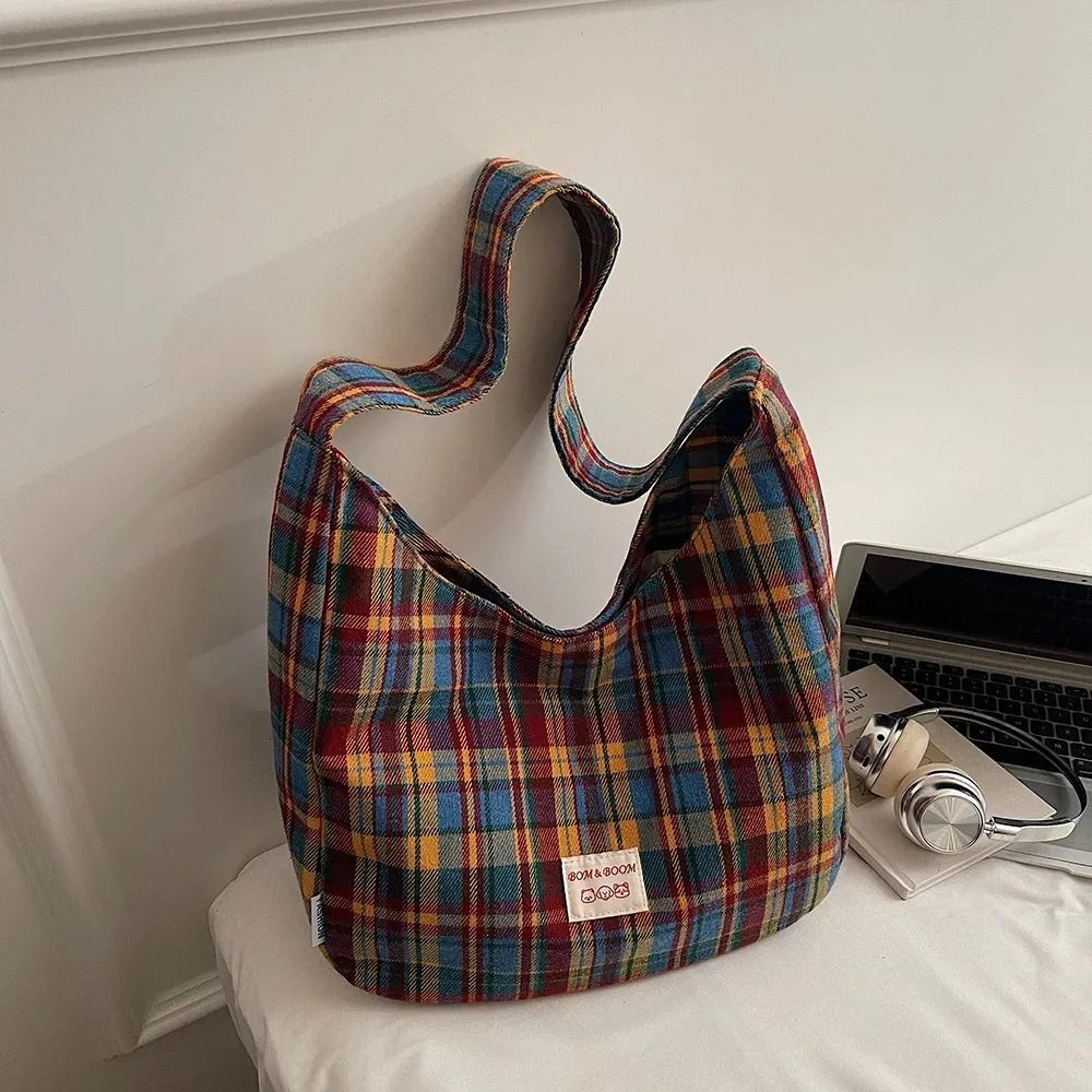 womens large capacity knit crossbody bag with adjustable shoulder strap