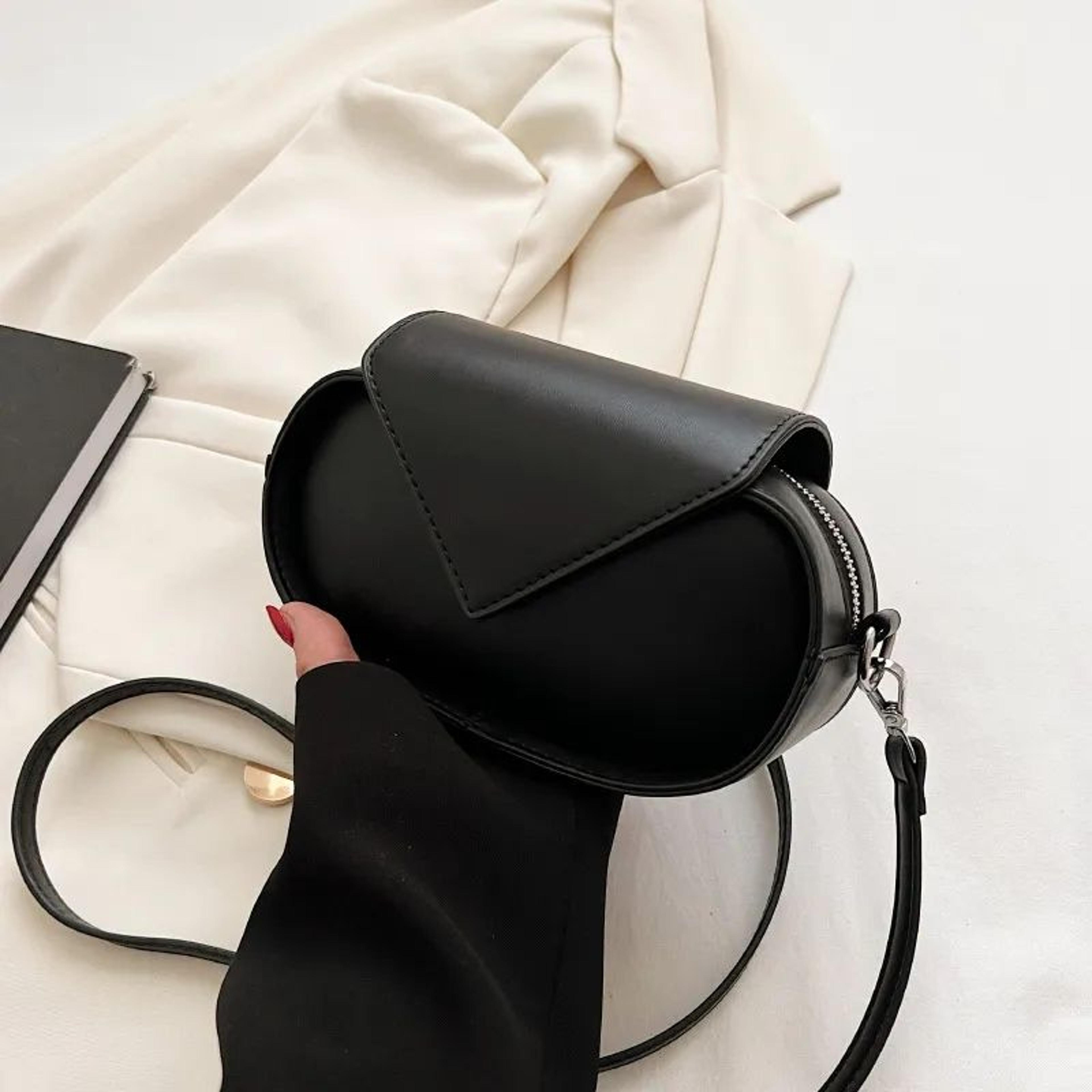 retro small square crossbody bag for women fashionable shoulder bag