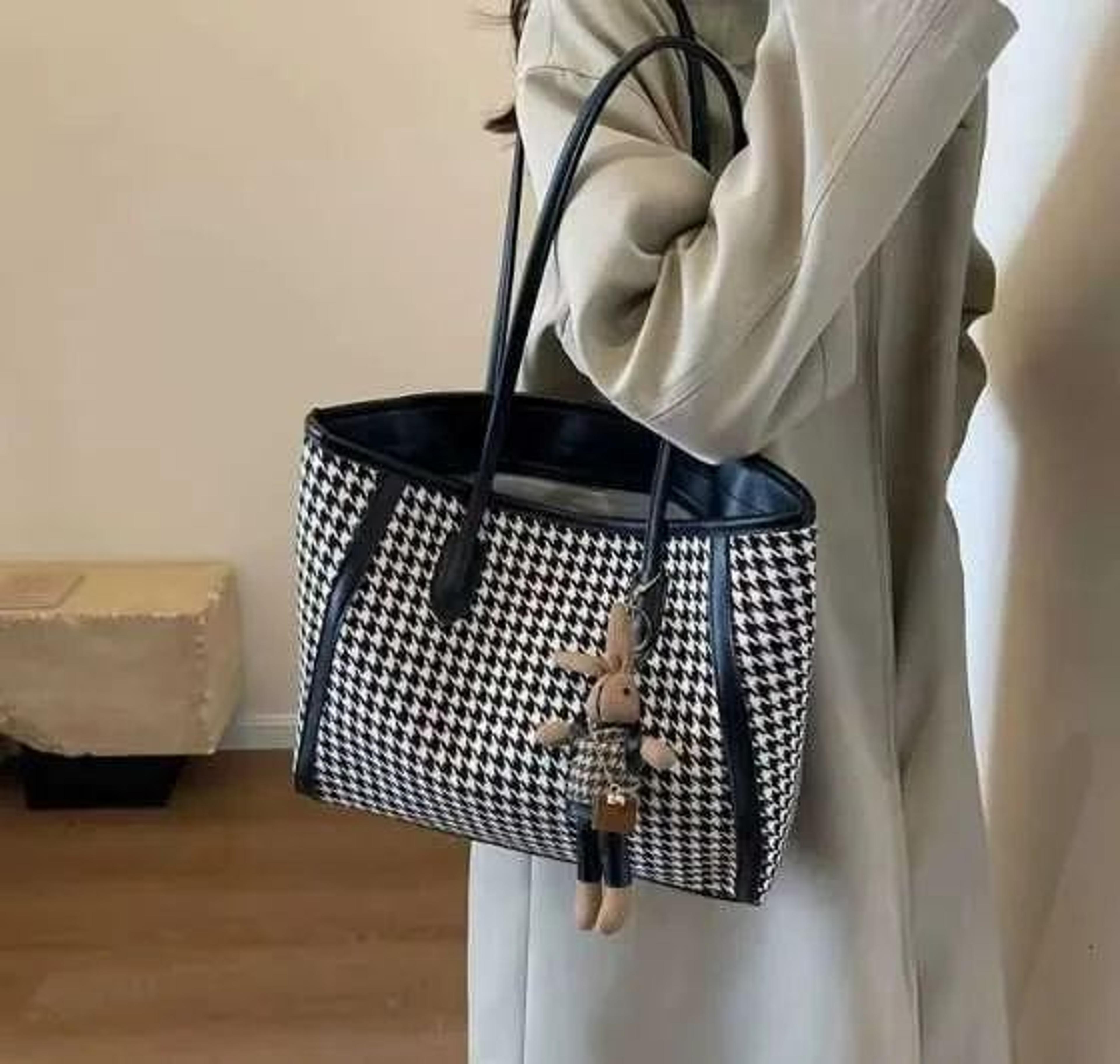 womens large capacity tote bag for work and everyday use