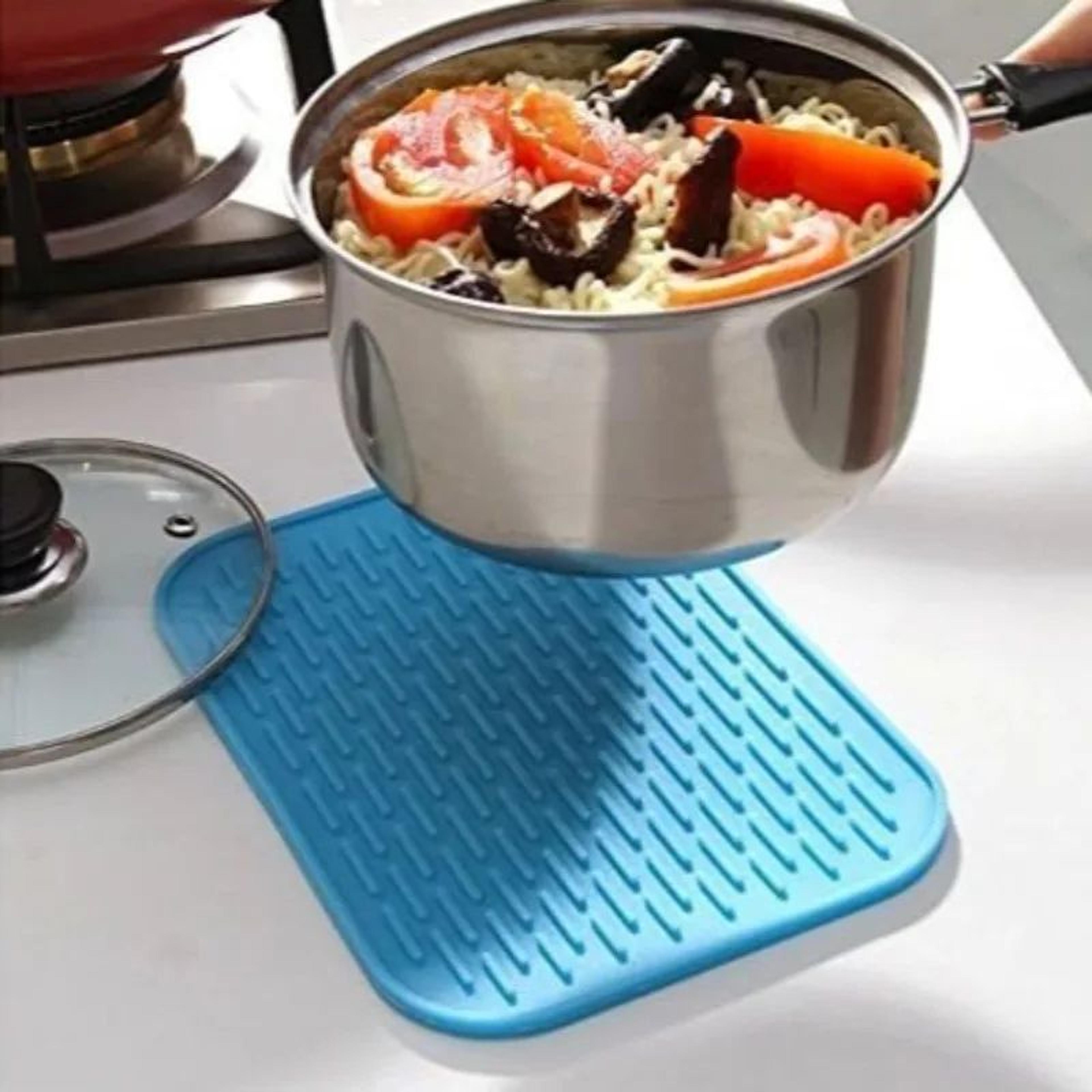 heat resistant silicone table pad trivet - hot pot & pan mat protector, flexible easy-wash coaster for kitchen