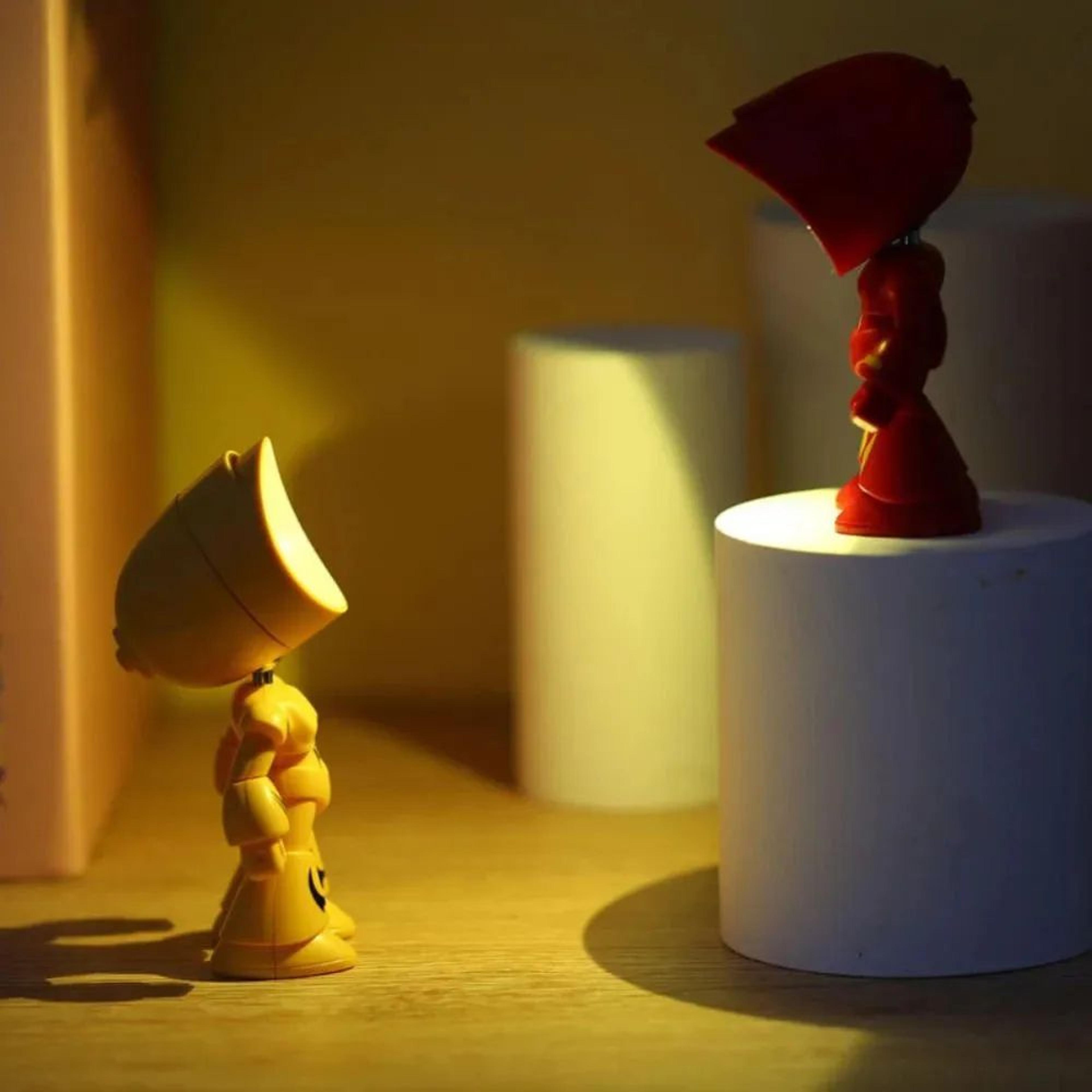 mini cartoon folding led desk lamp – adjustable dimmable battery powered night light