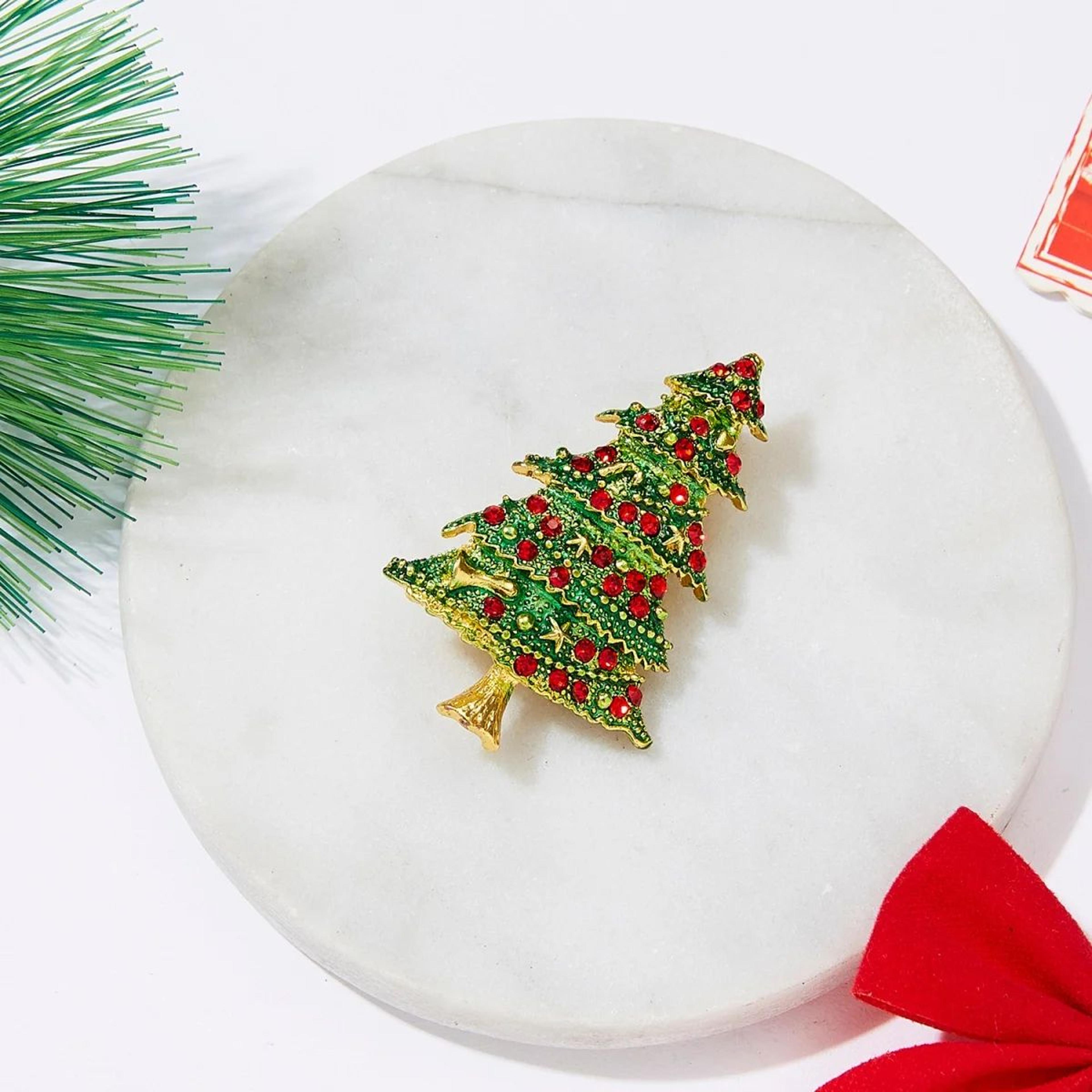 christmas tree rhinestone brooch pin – green enamel holiday star jewelry badge