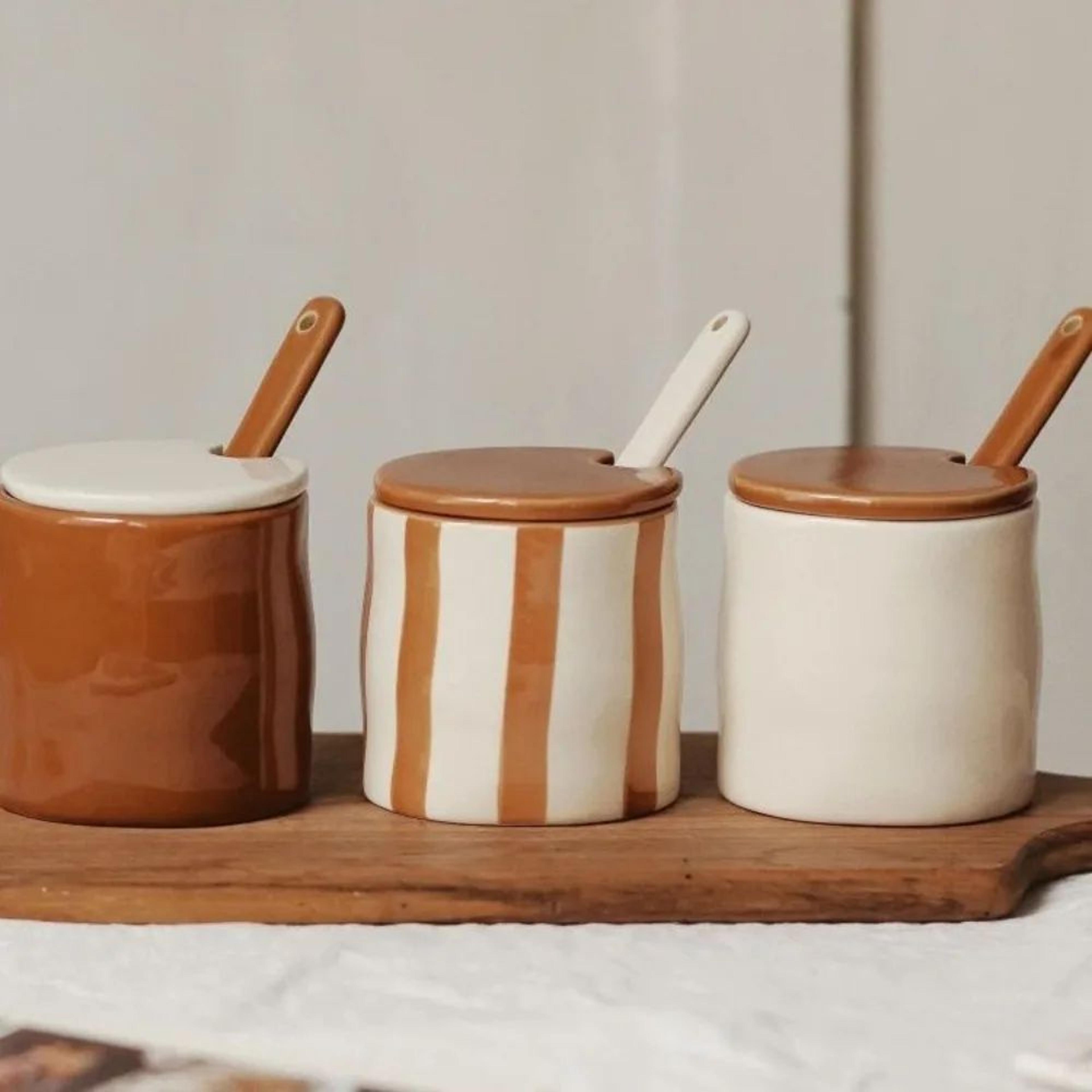 vintage ceramic stripe seasoning jar with spoon – elegant spice storage container for kitchen & table decor