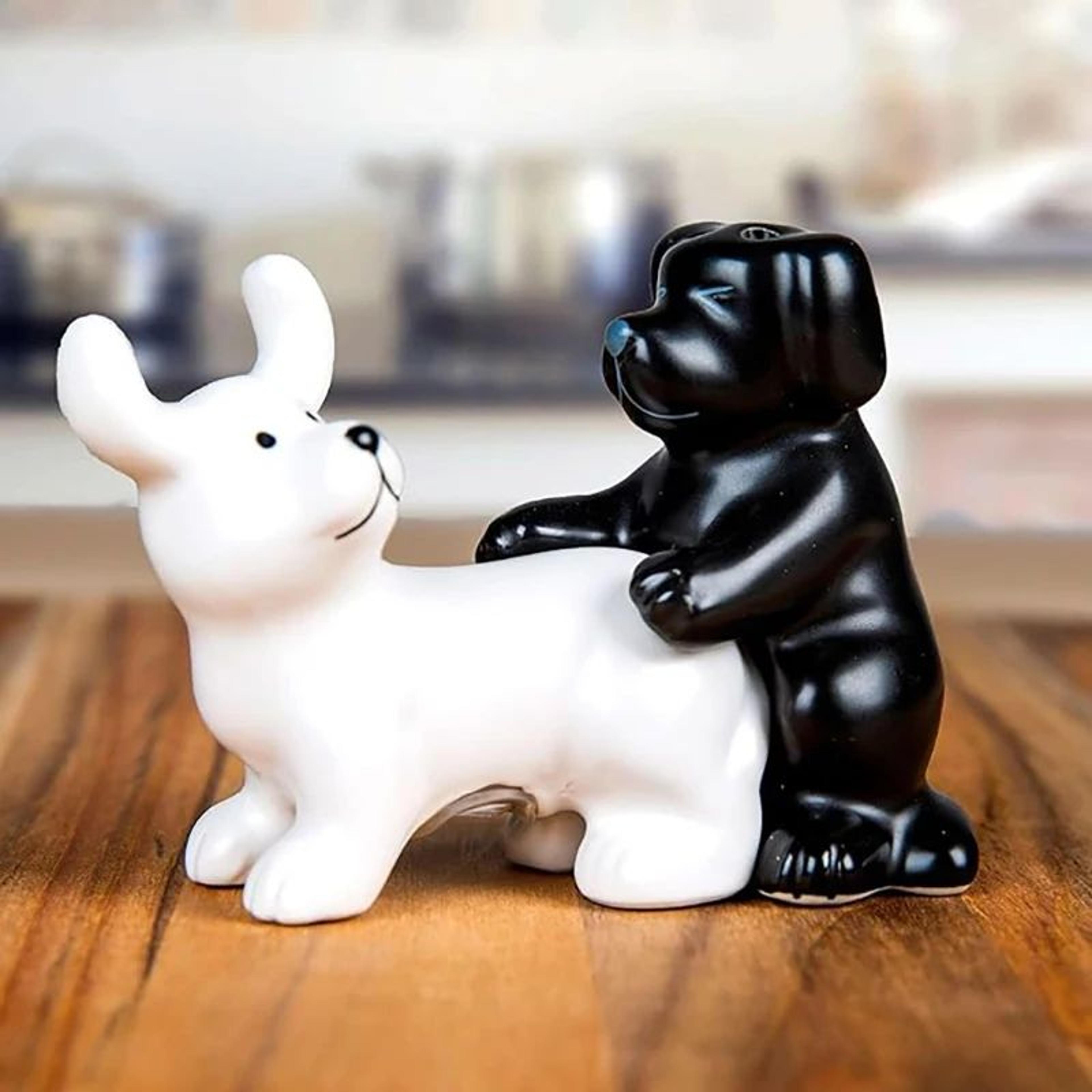pupspice ceramic dog salt & pepper shaker set – black & white novelty kitchen spice jars