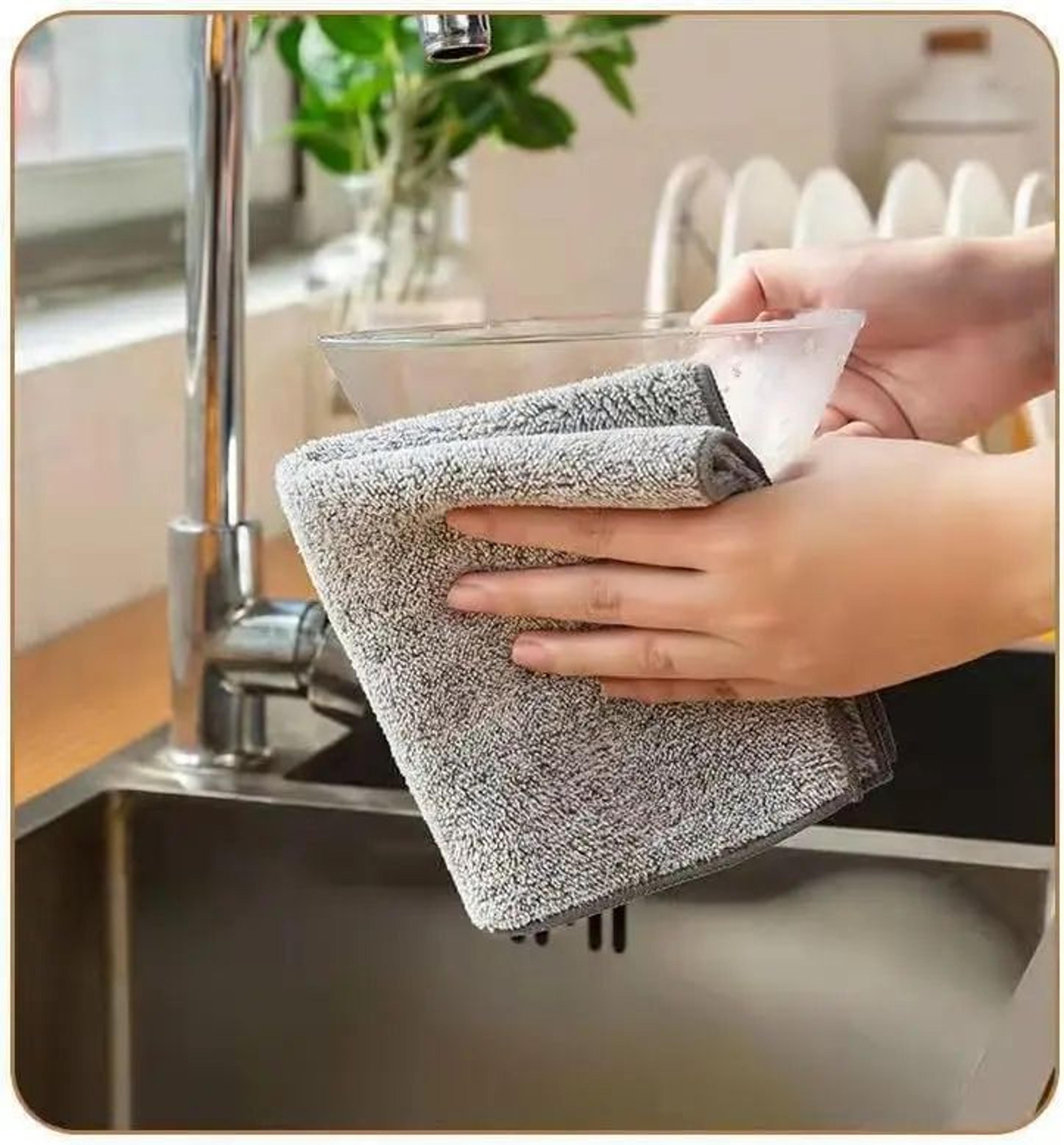 reusable bamboo fiber microfiber cleaning cloths – soft absorbent kitchen, car & bicycle cleaning towels