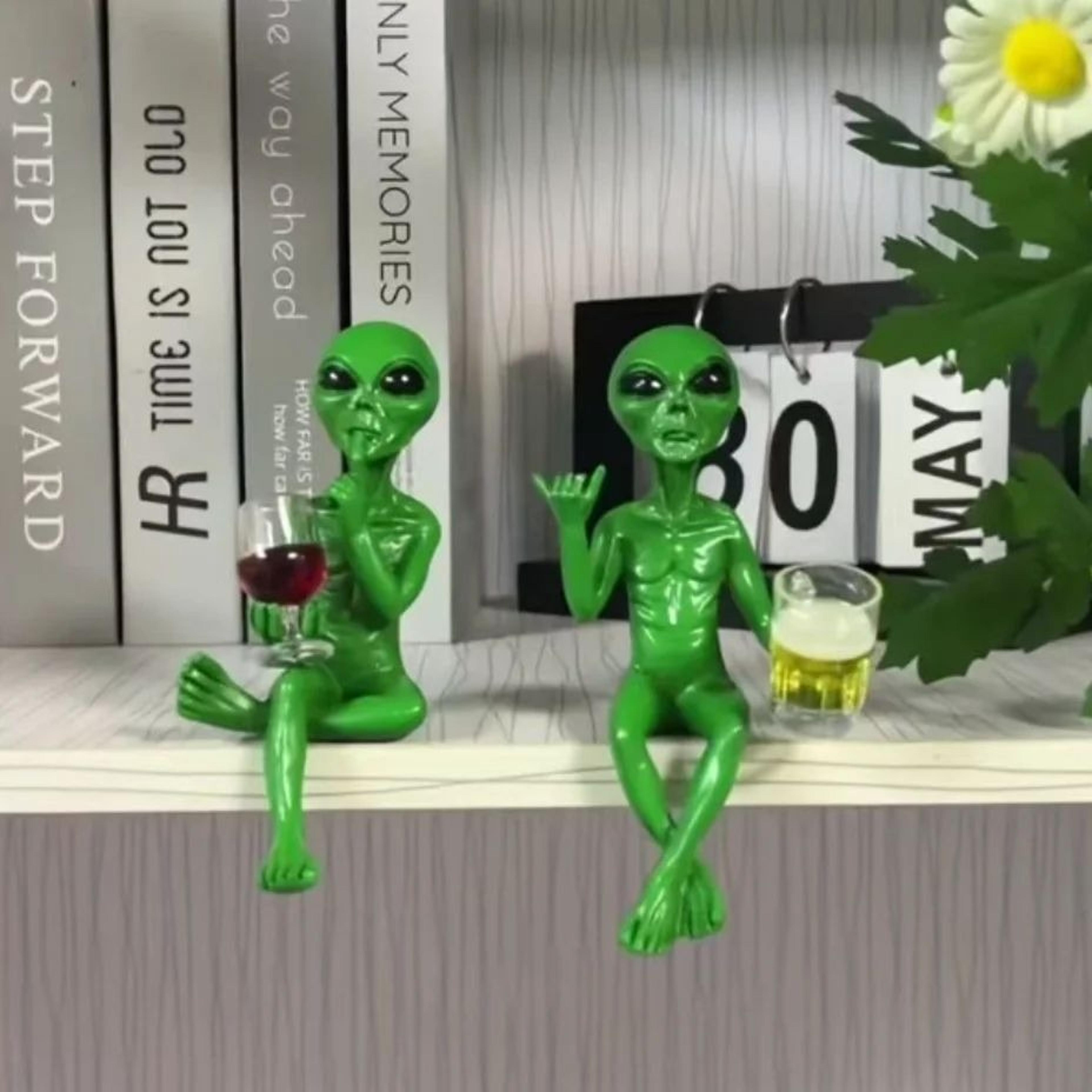 funny beer drinking alien resin statue – ufo garden sculpture, desktop ornament & home decor