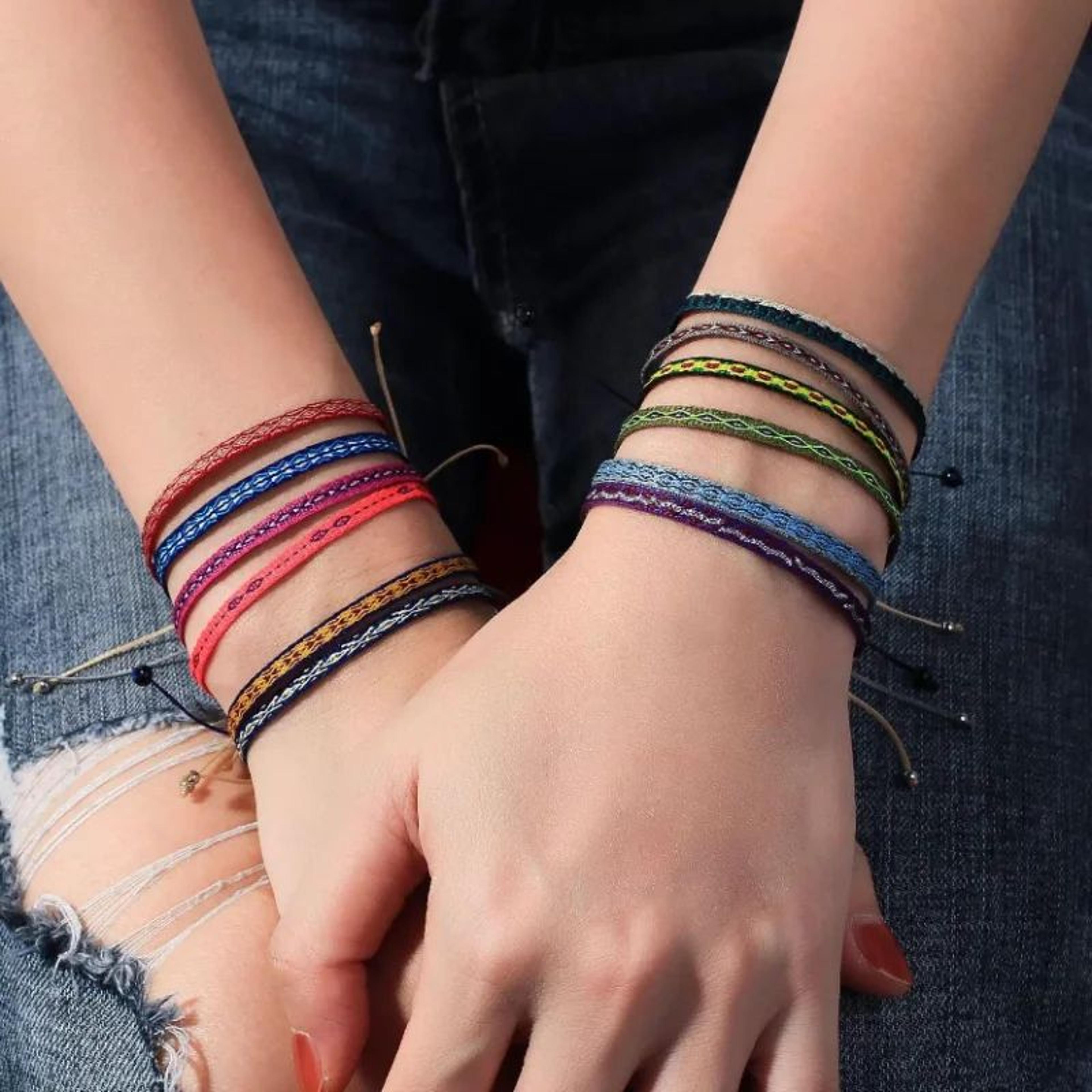 handwoven braided friendship bracelet – adjustable boho yarn wristband for women & men