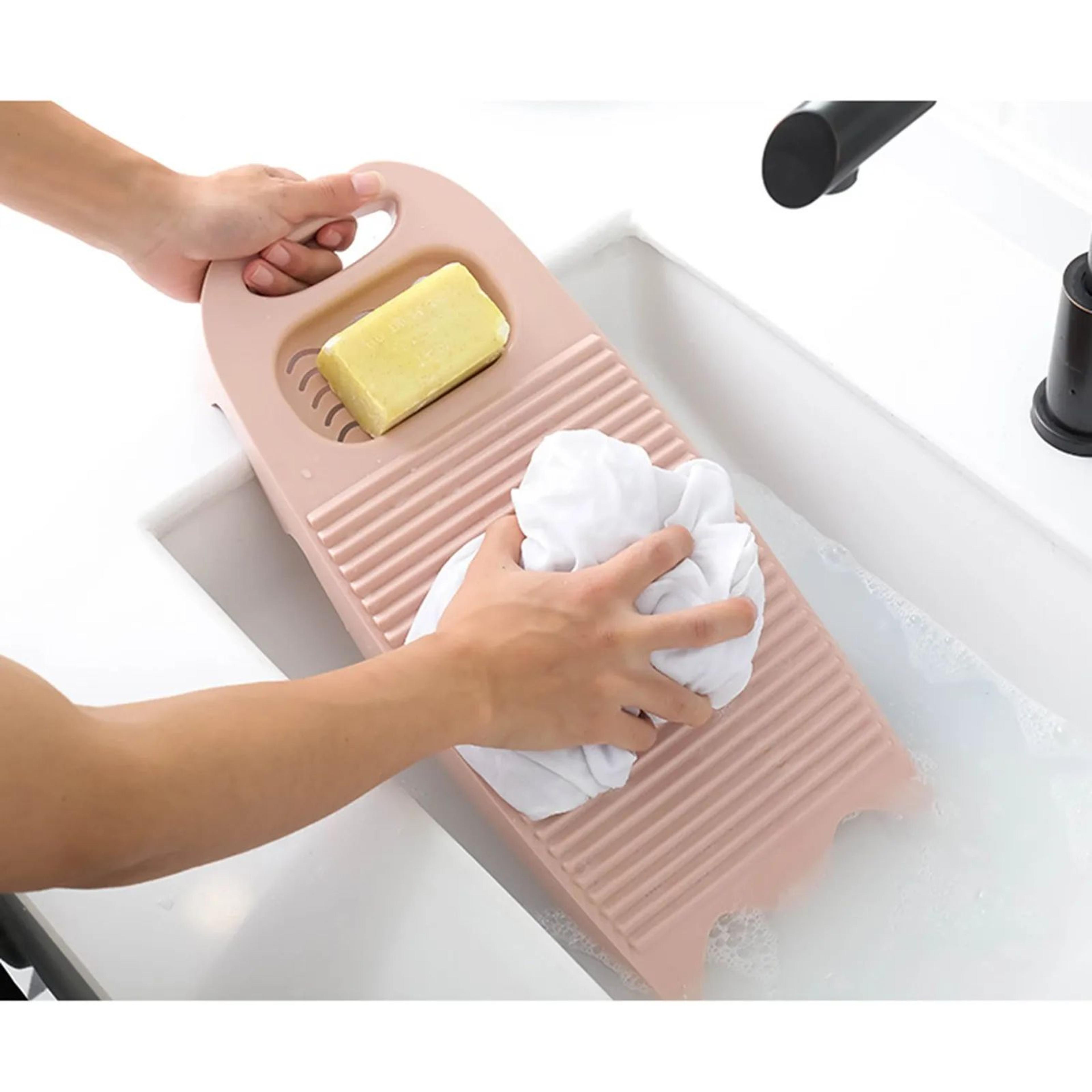 thickened plastic wash board – portable hand laundry washboard with soap holder for underwear, socks & delicates