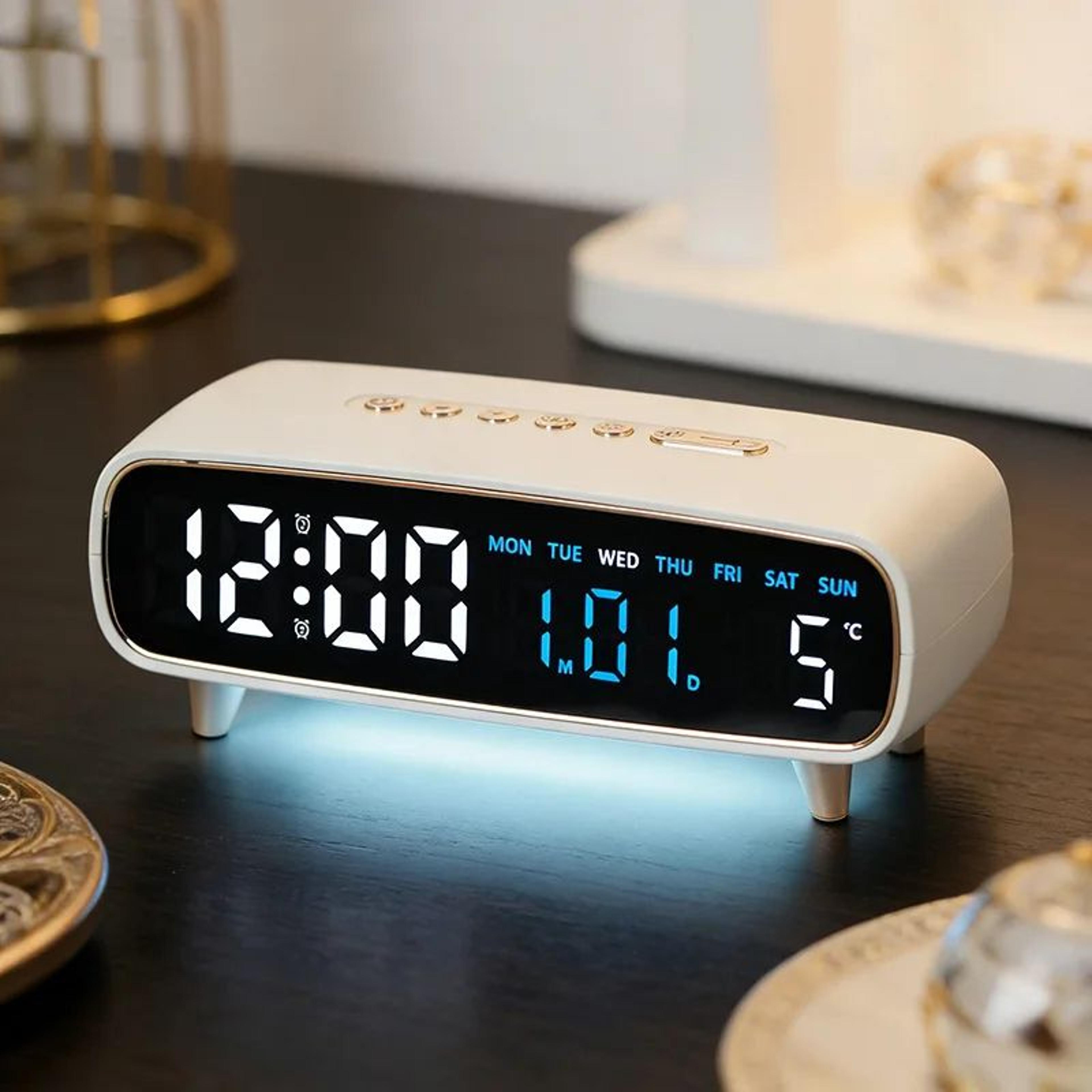 led digital alarm clock – voice control desk clock with temperature, date, week, dual alarms, timer & ambient light