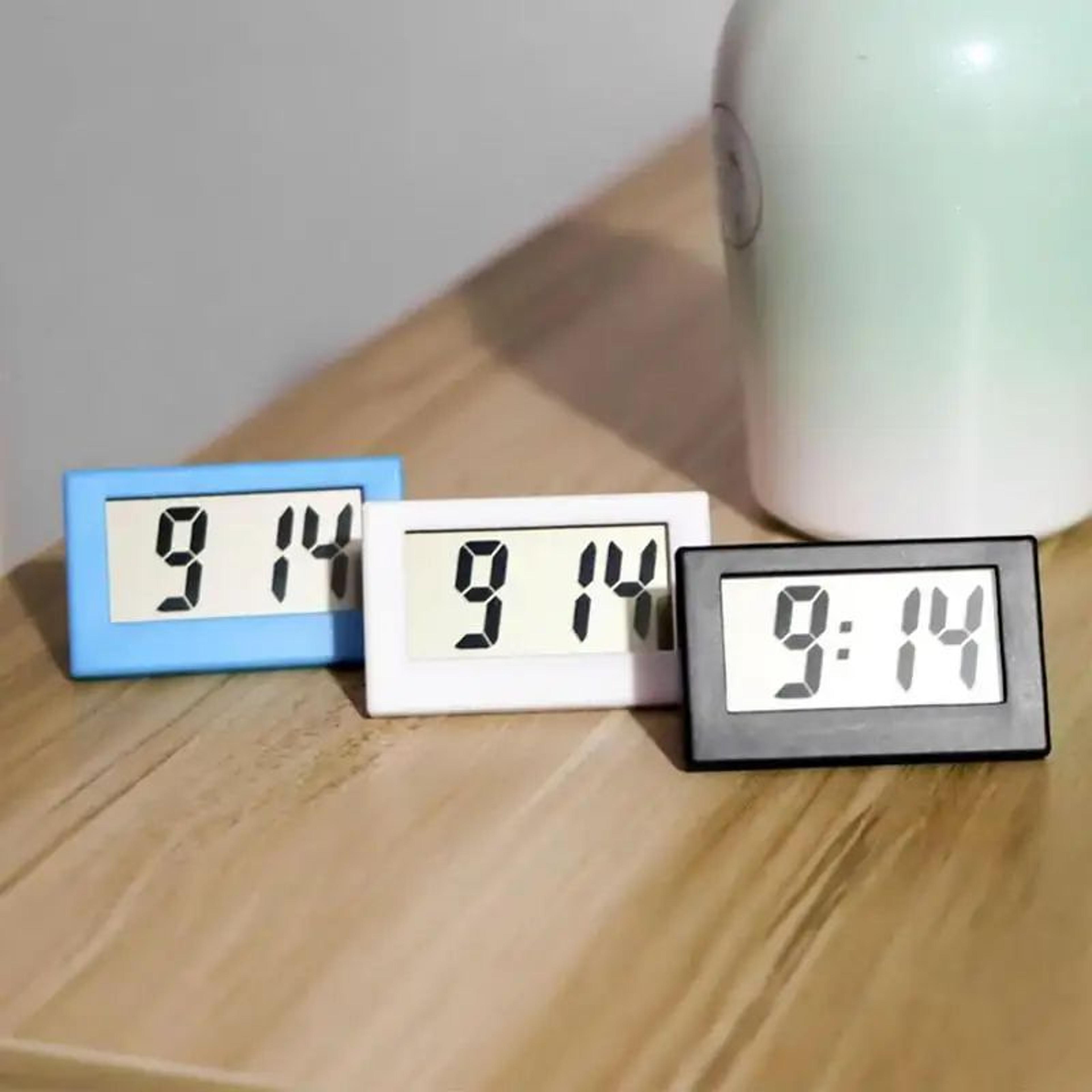 compact digital desk clock – battery operated mini silent alarm clock with clear display for bedroom office travel