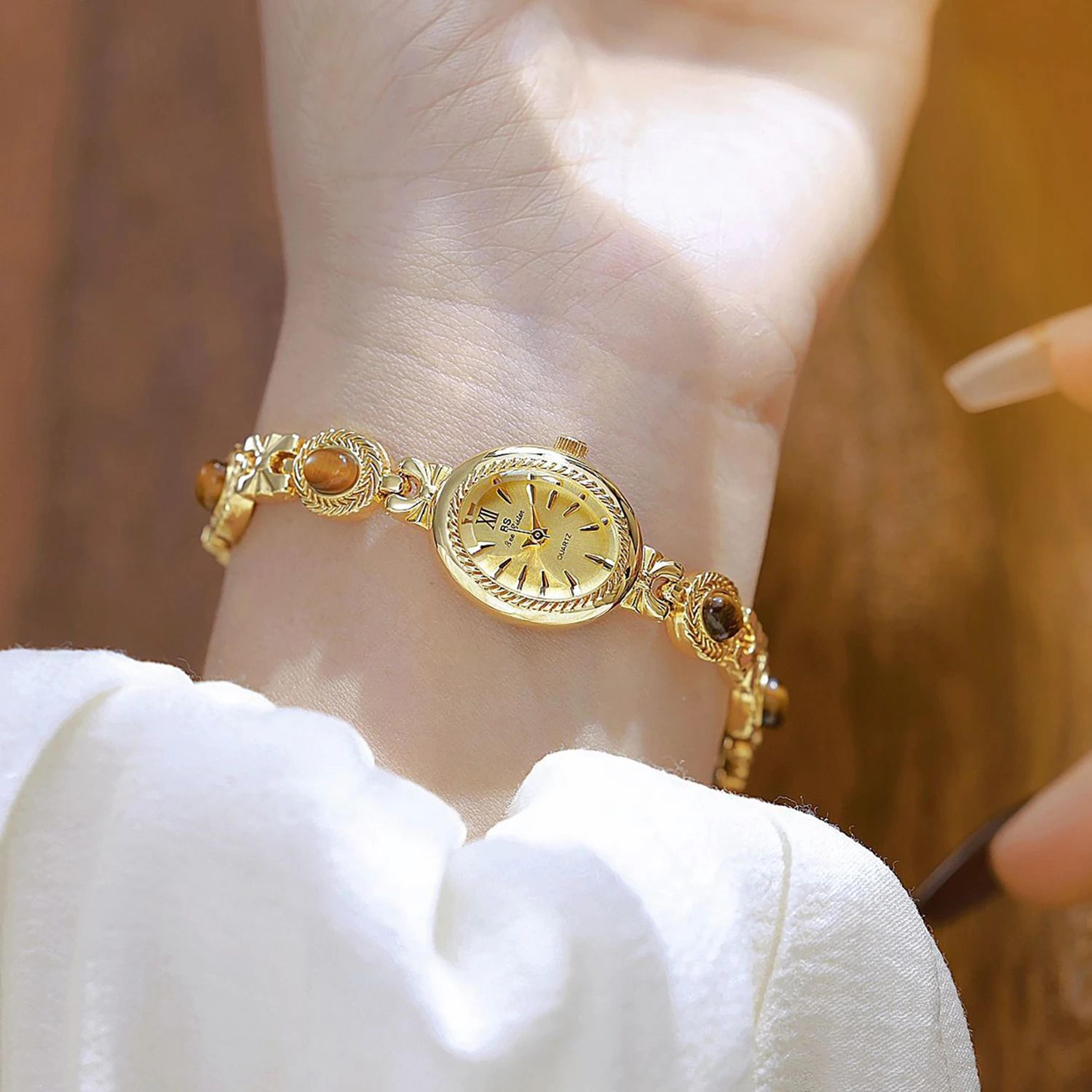 women's oval quartz watch – gold-tone alloy bracelet with retro jewelry styling for elegant daily wear & special gifts