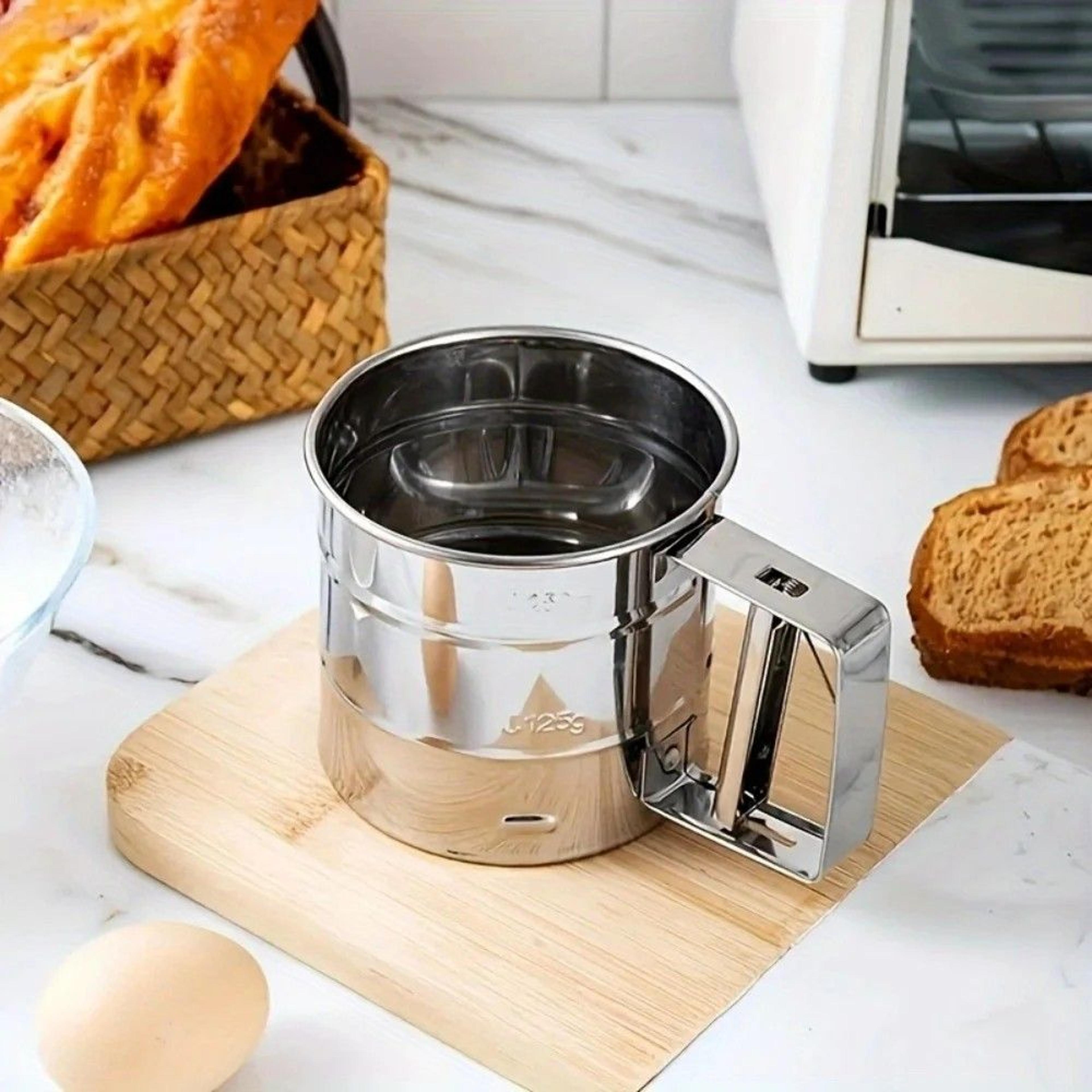 stainless steel fine mesh flour sifter with handle