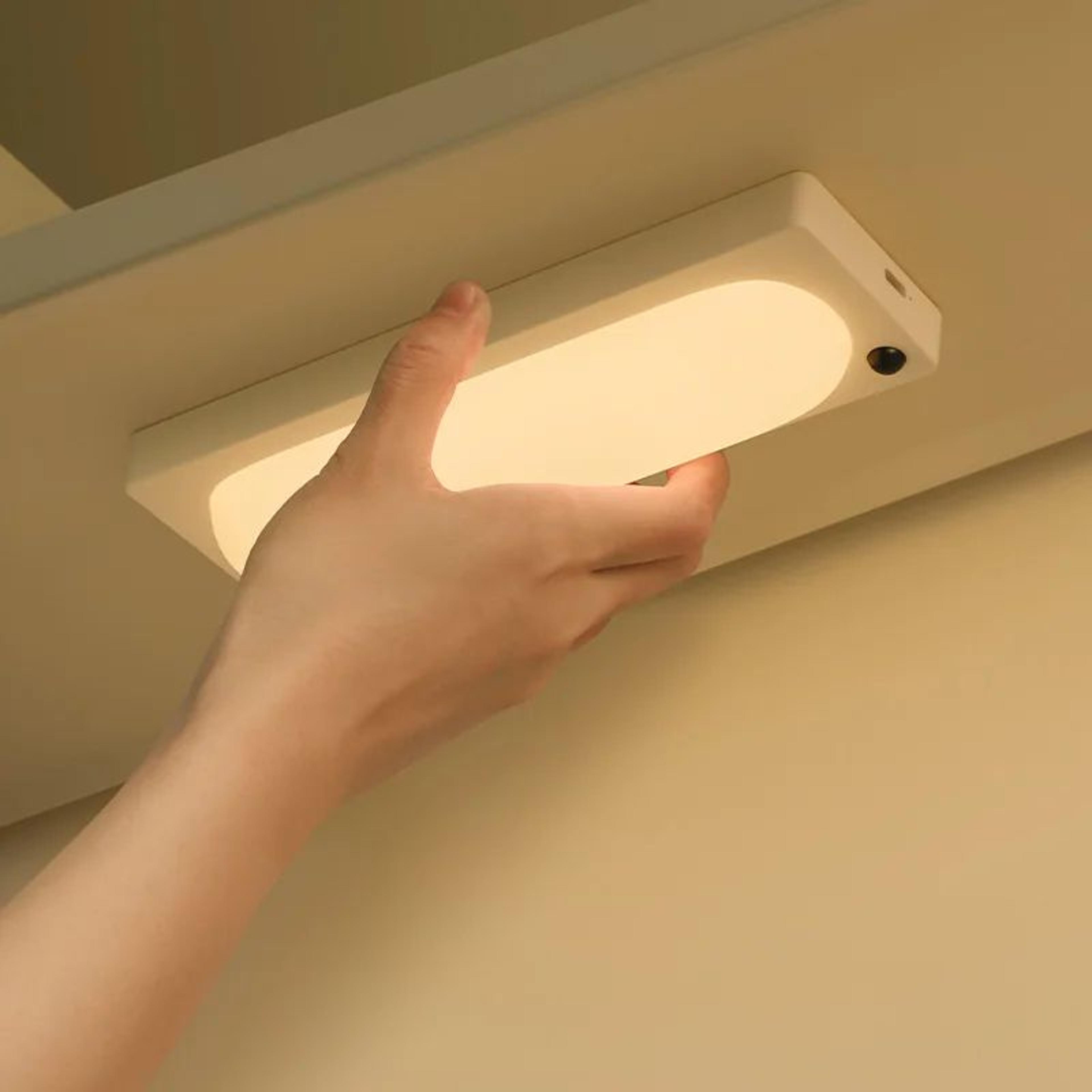 rechargeable motion sensor led strip light for bedroom & home decor