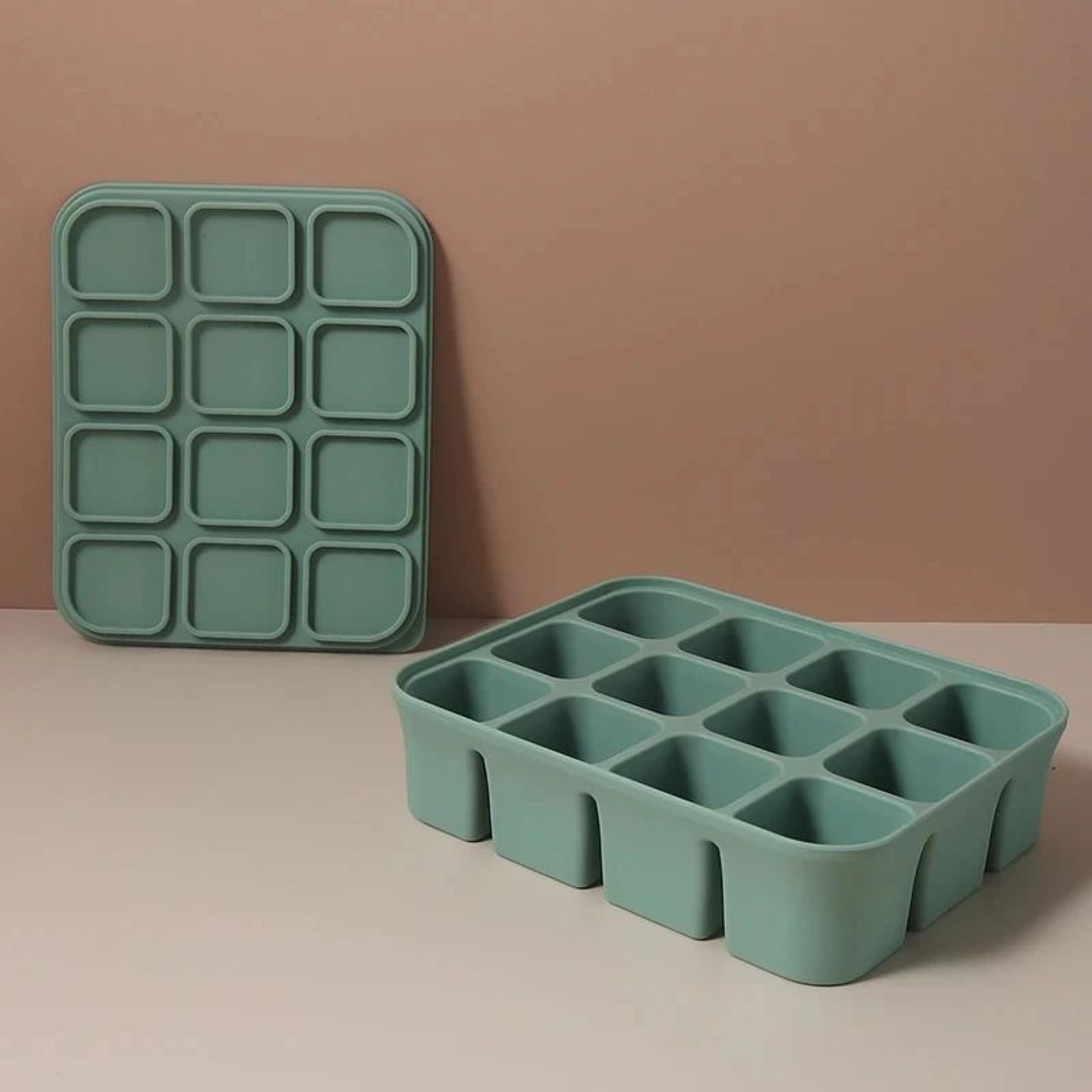 silicone ice cube tray with 12 grid