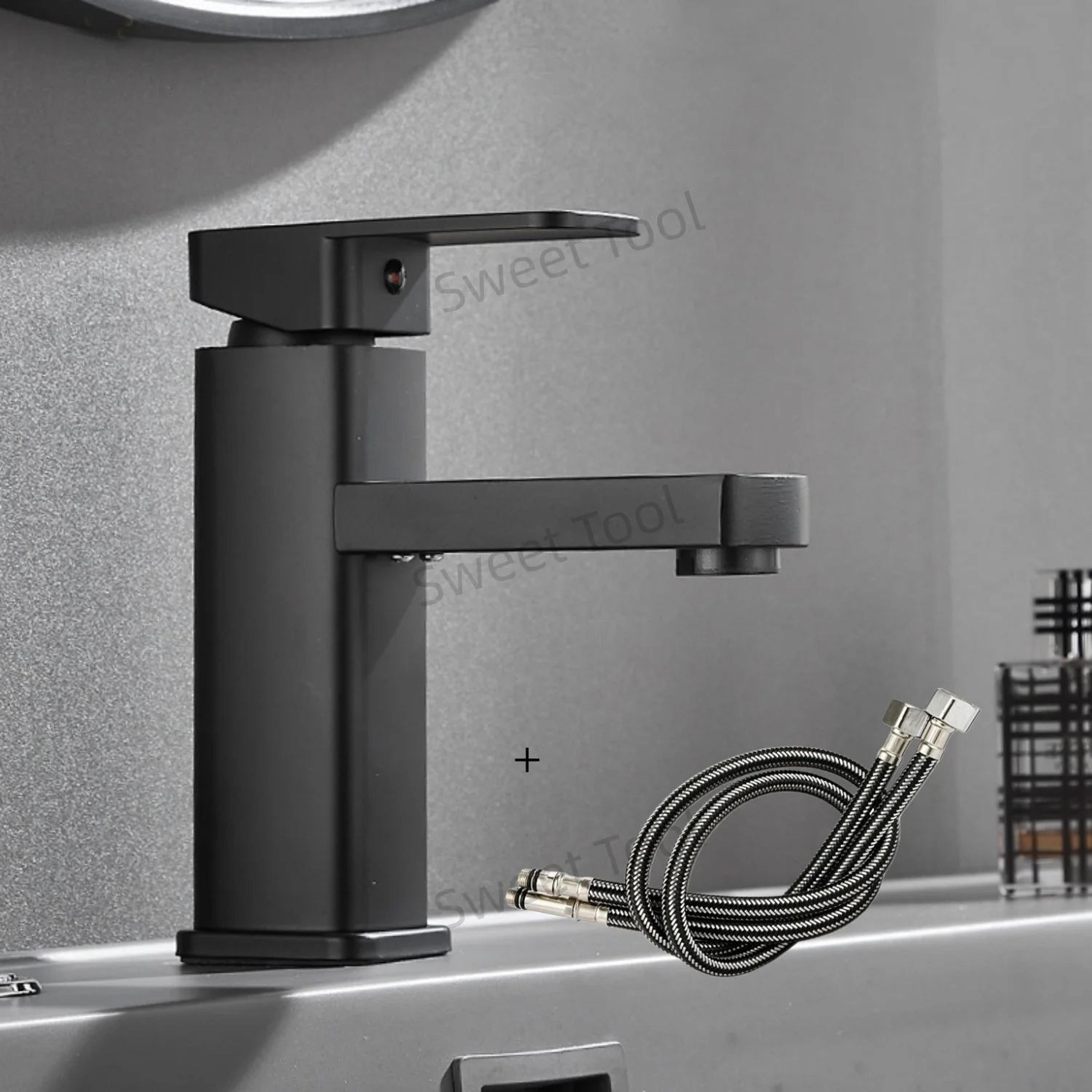 black & chrome single handle sink faucet