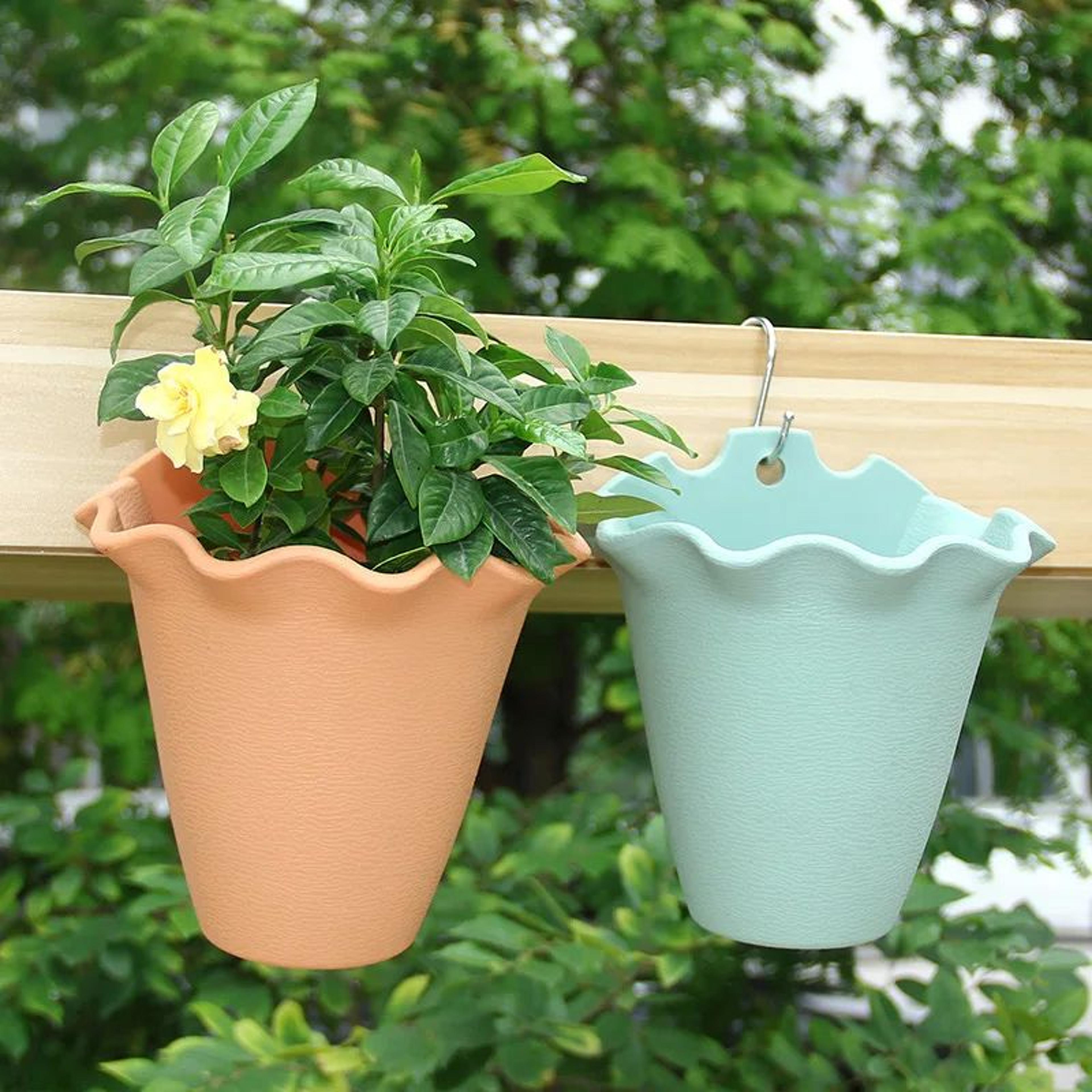 wall mounted hanging flower pot