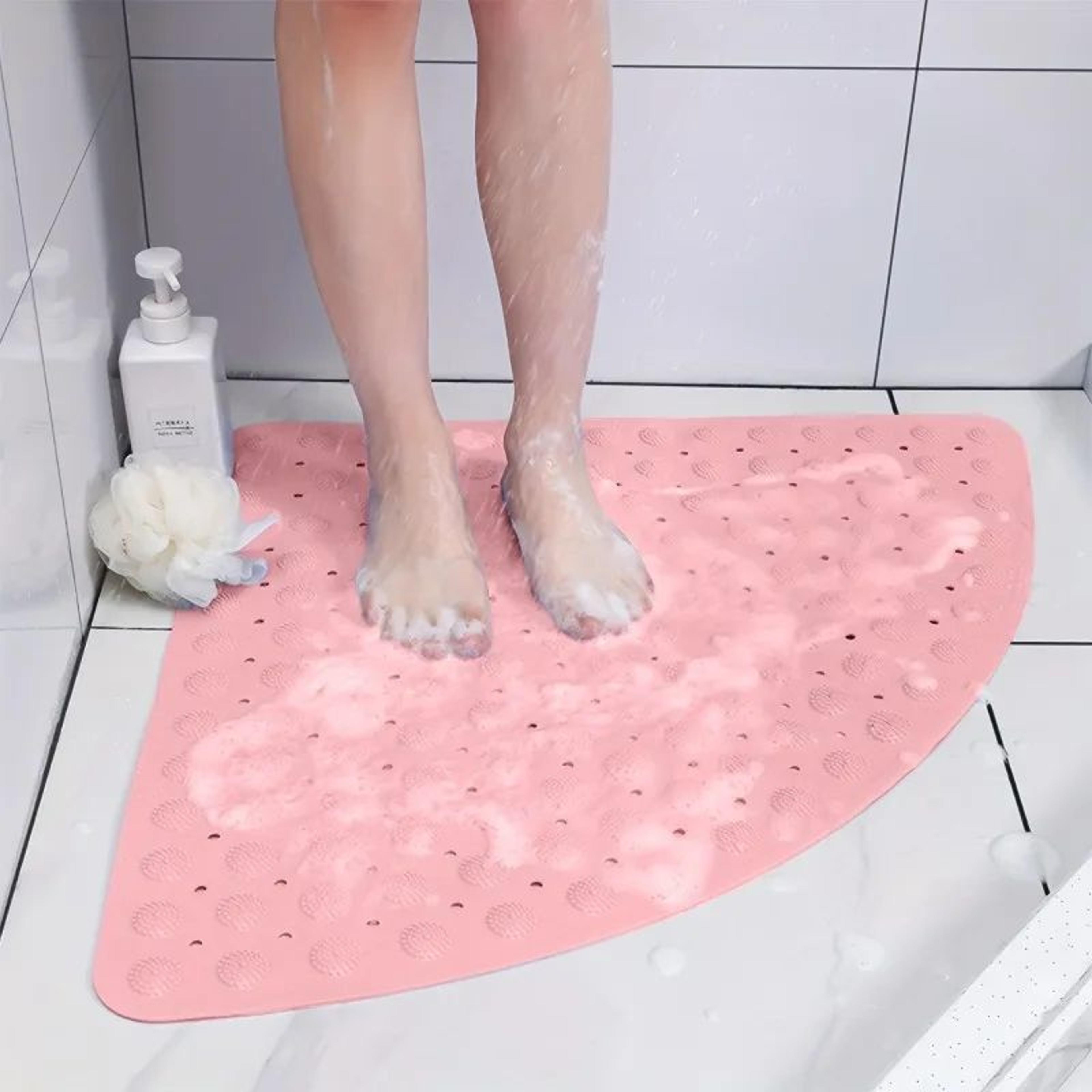 fan shaped anti slip bathroom mat