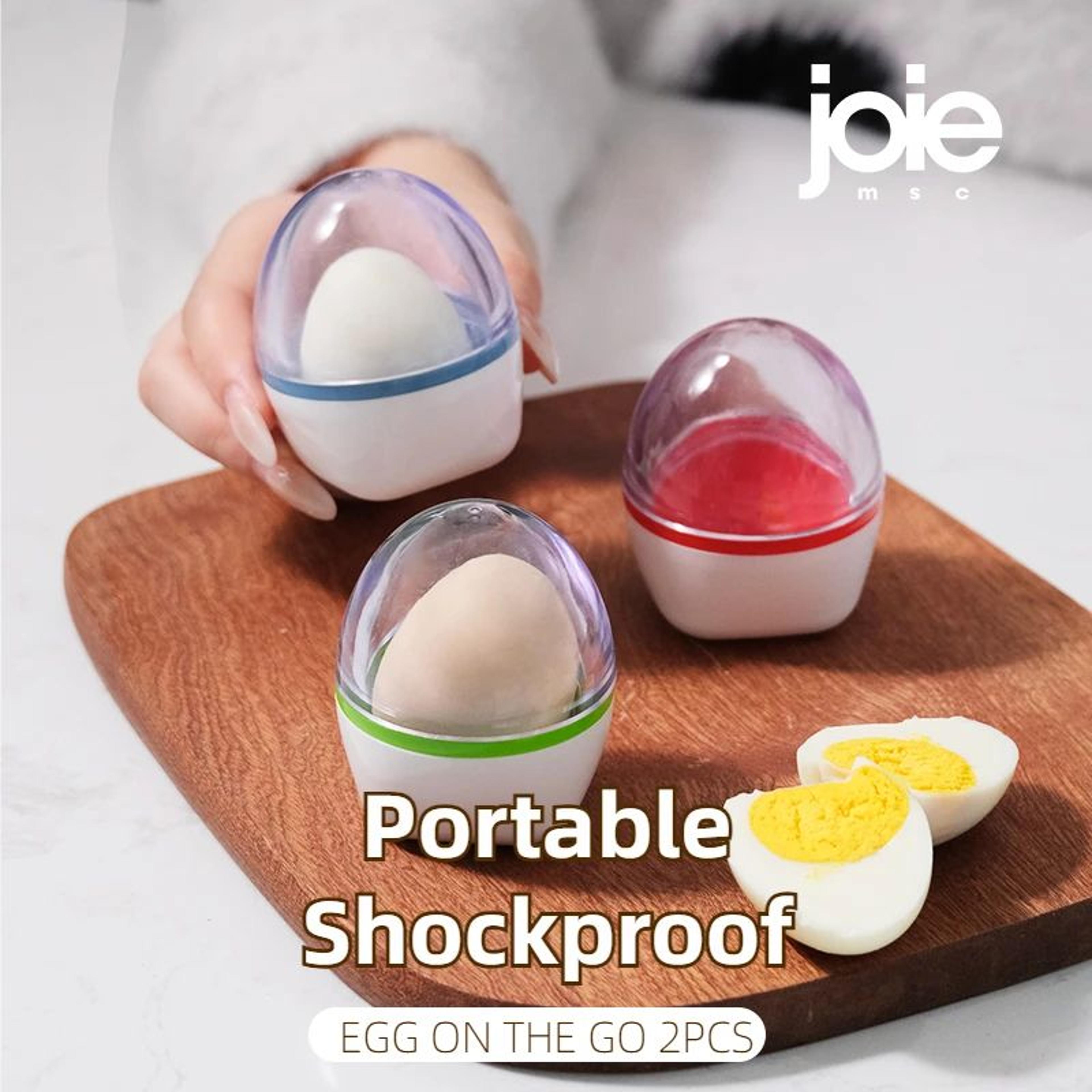 portable egg storage case with egg cups