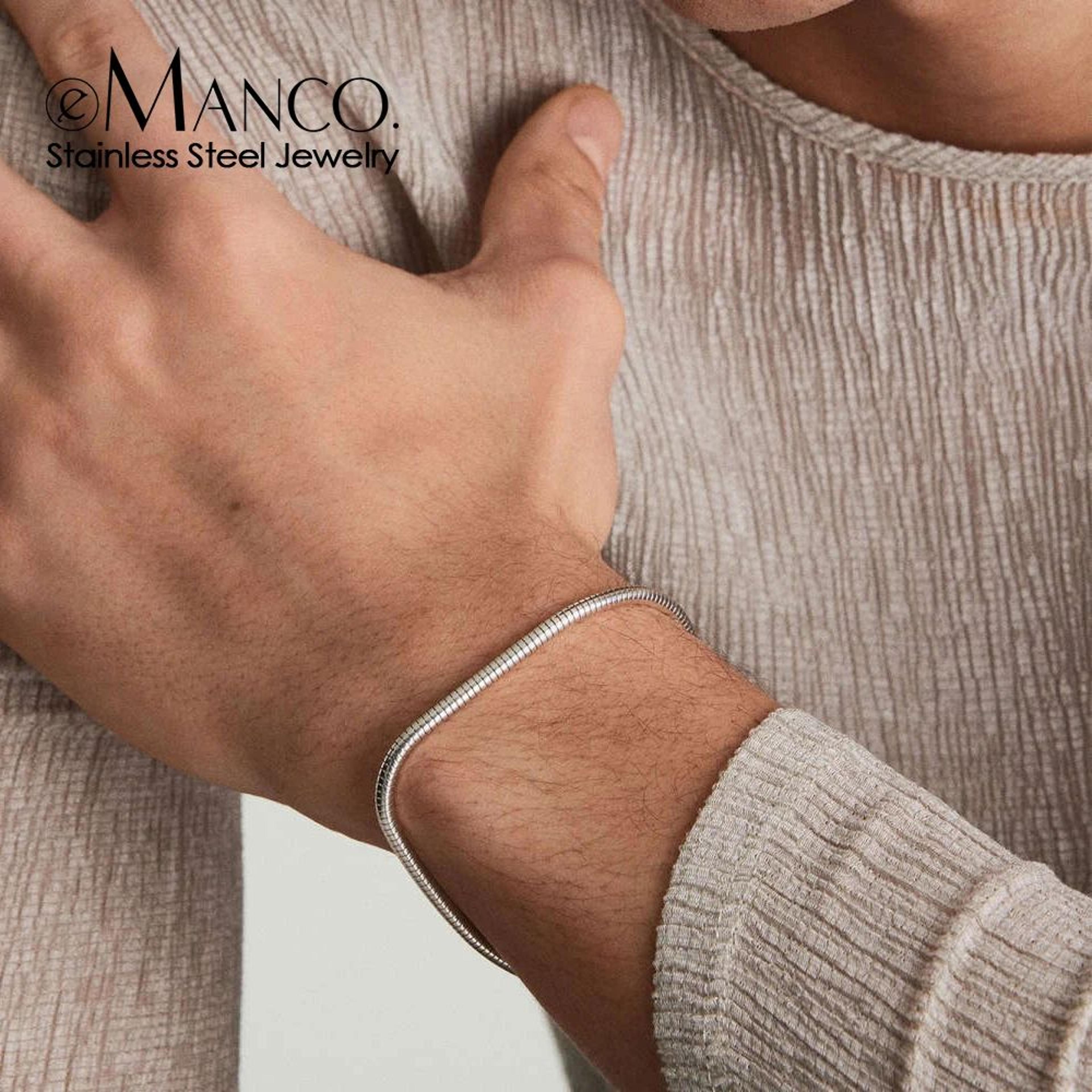 minimalist stainless steel snake chain bracelet