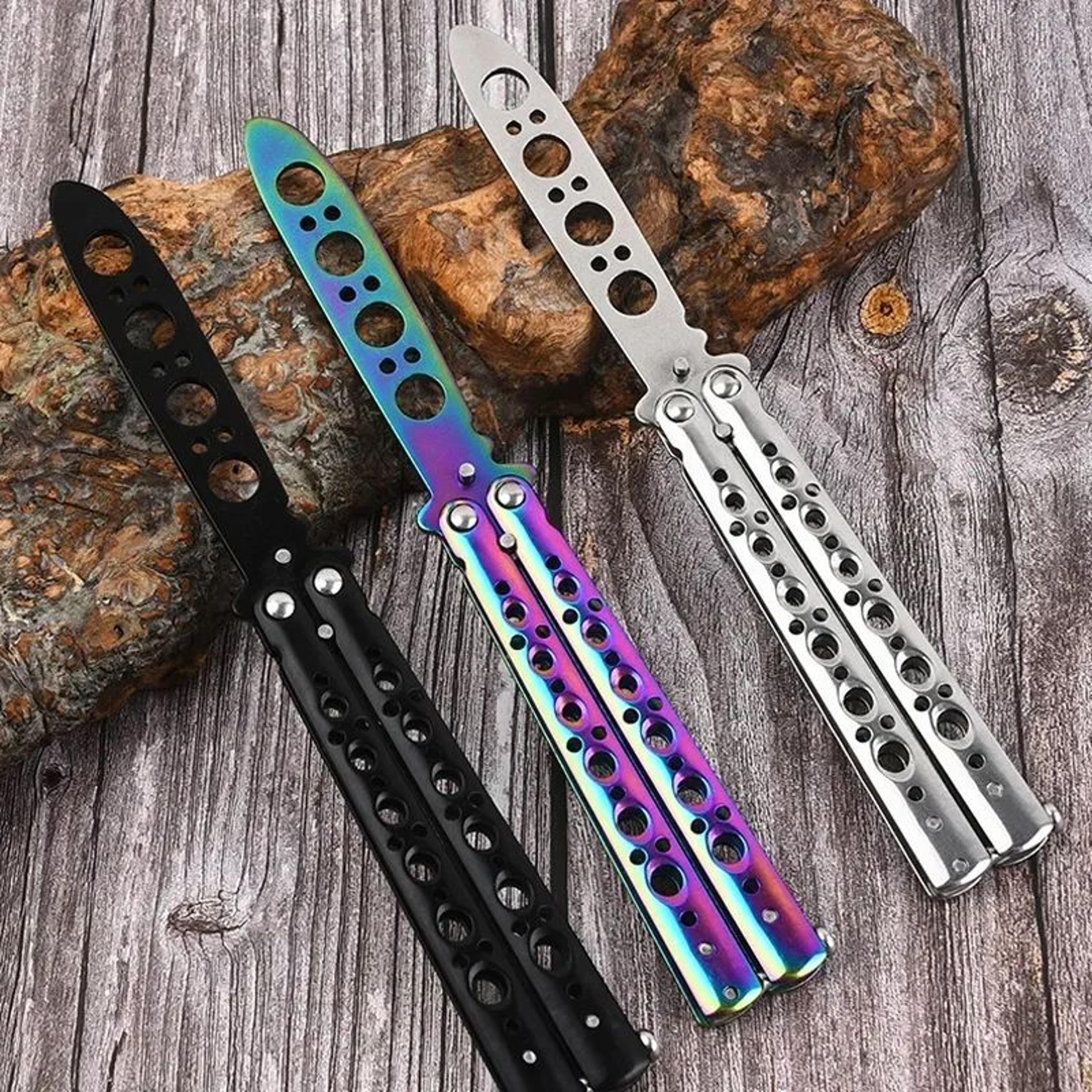 foldable butterfly style training comb