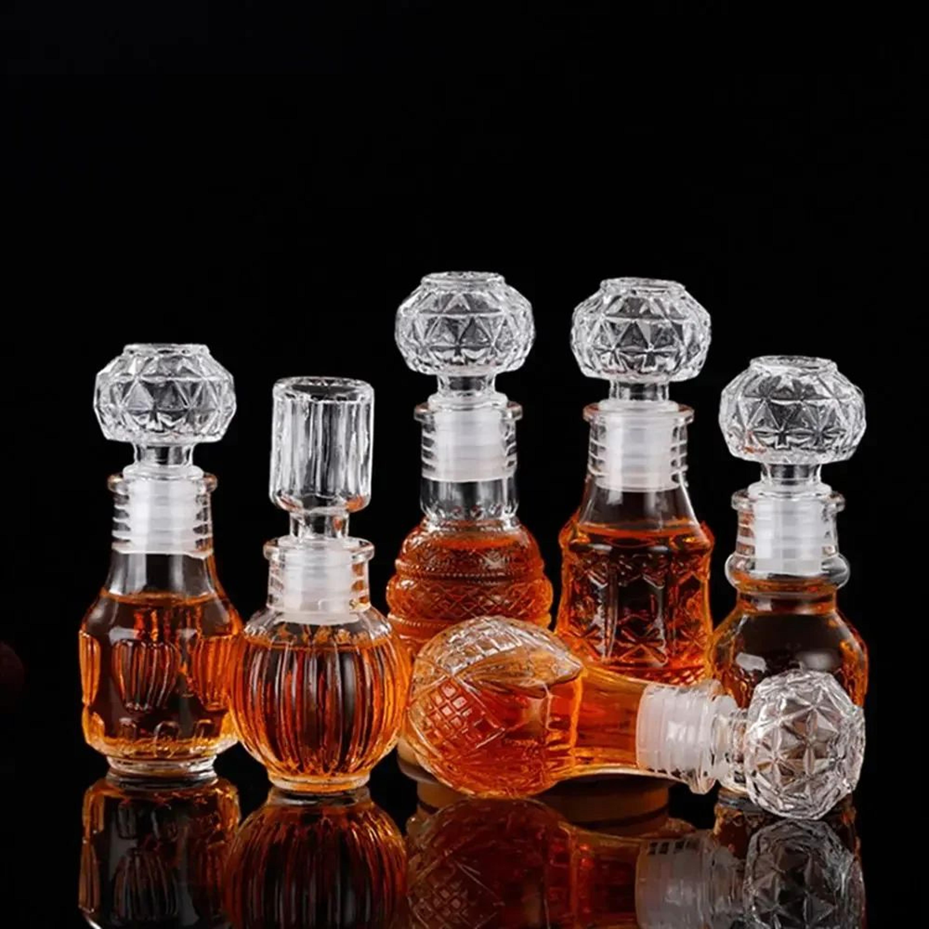 mini 50ml glass liquor bottle with screw cap