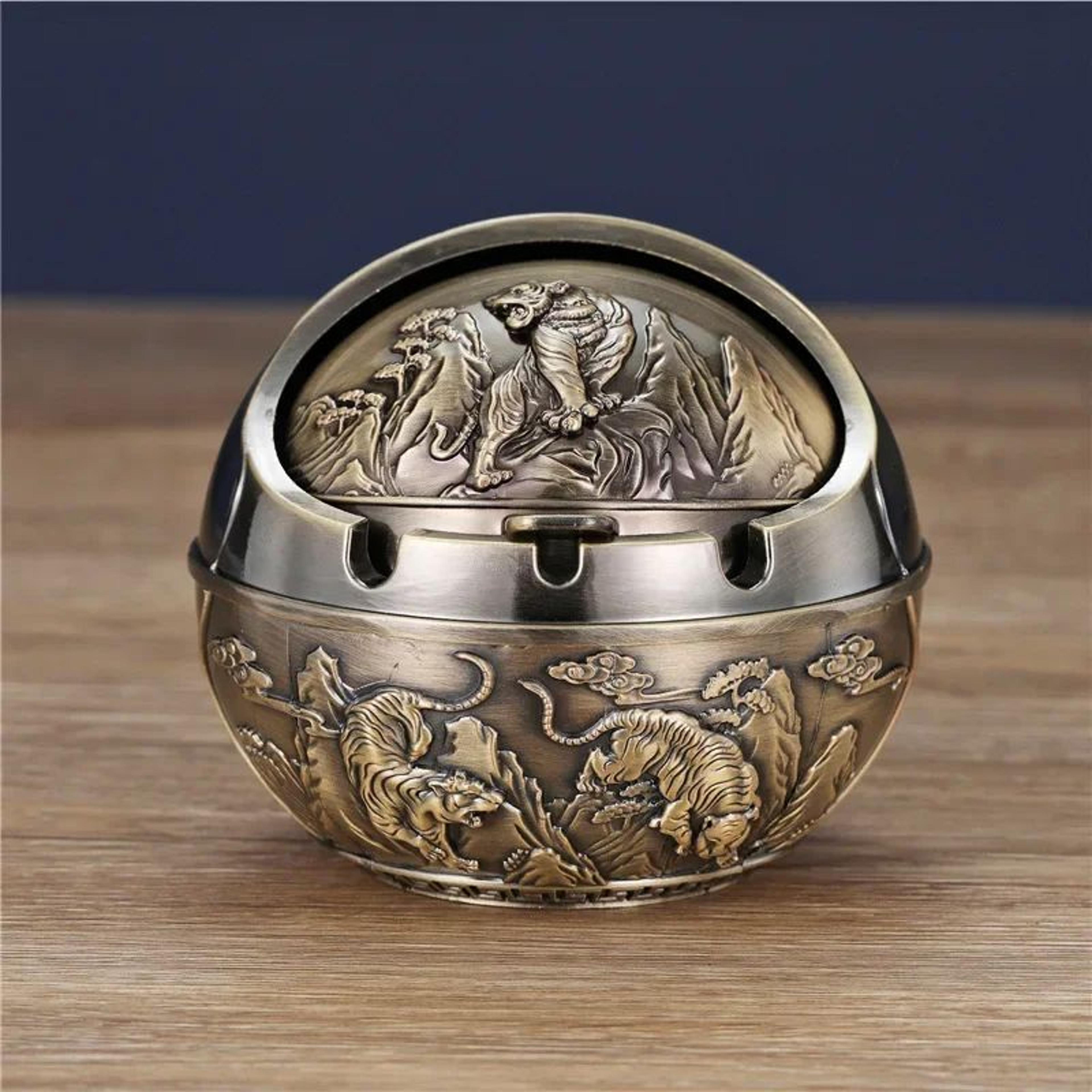 creative ashtray with lid for home and living room