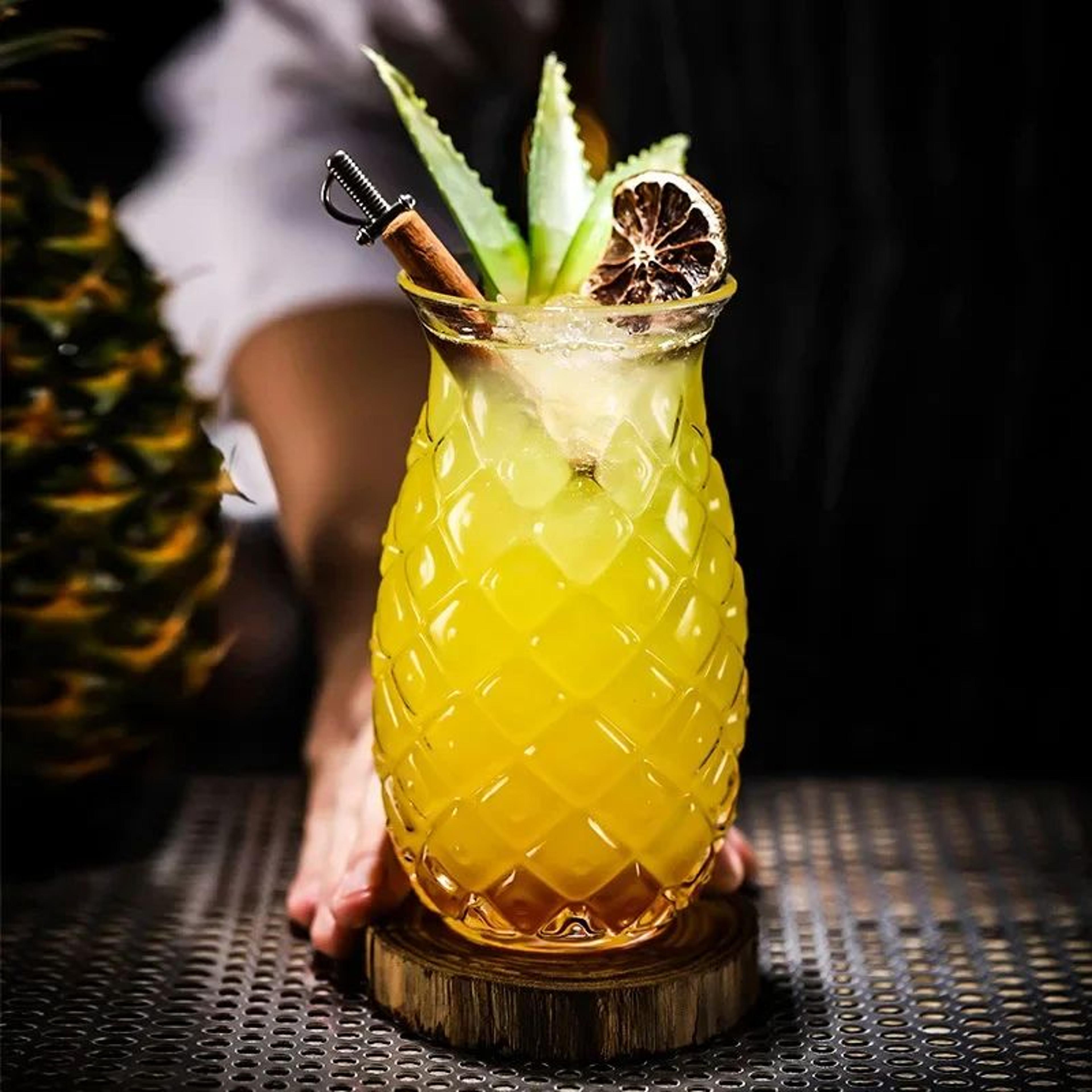 creative pineapple shaped cocktail glass cup
