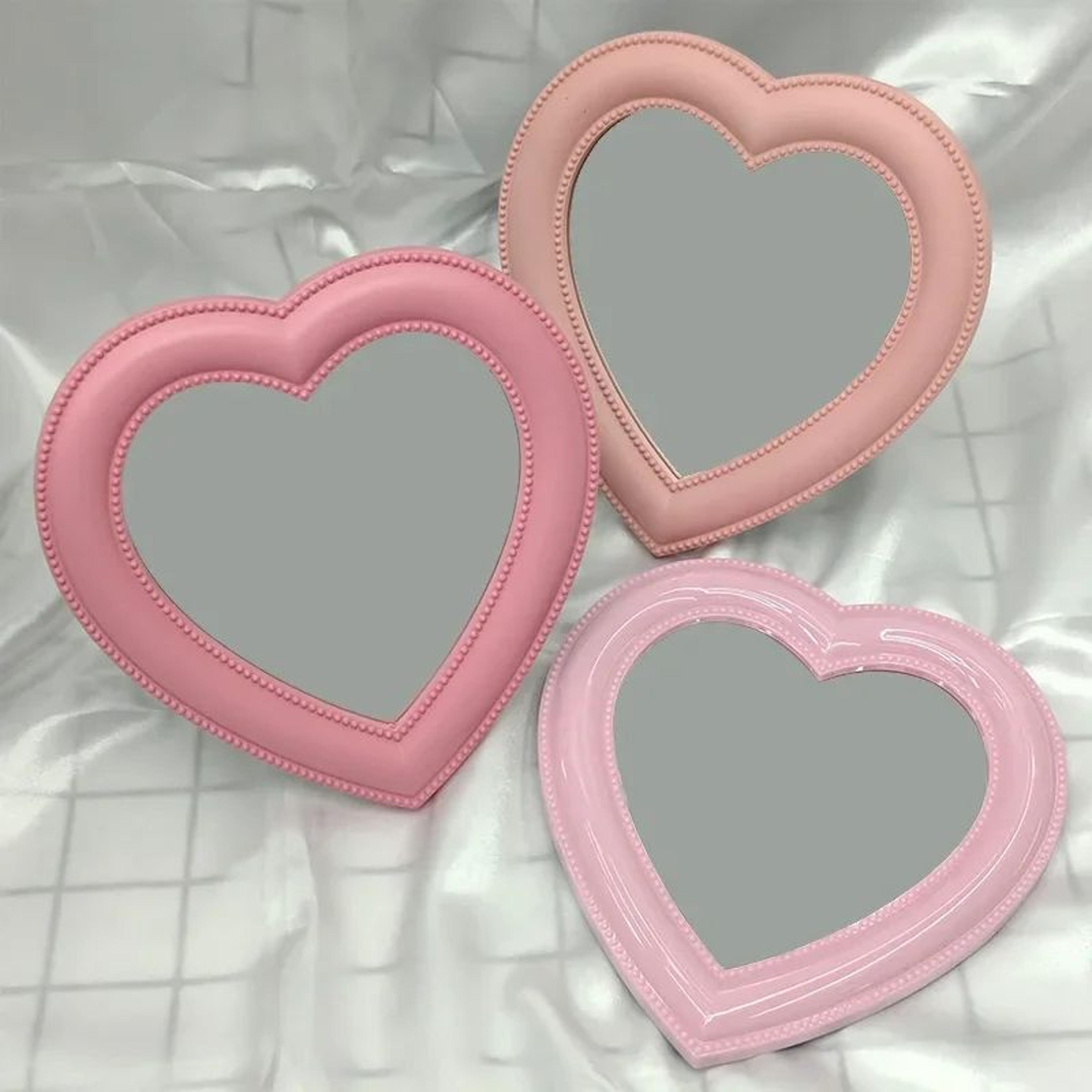 cute heart shaped tabletop makeup mirror