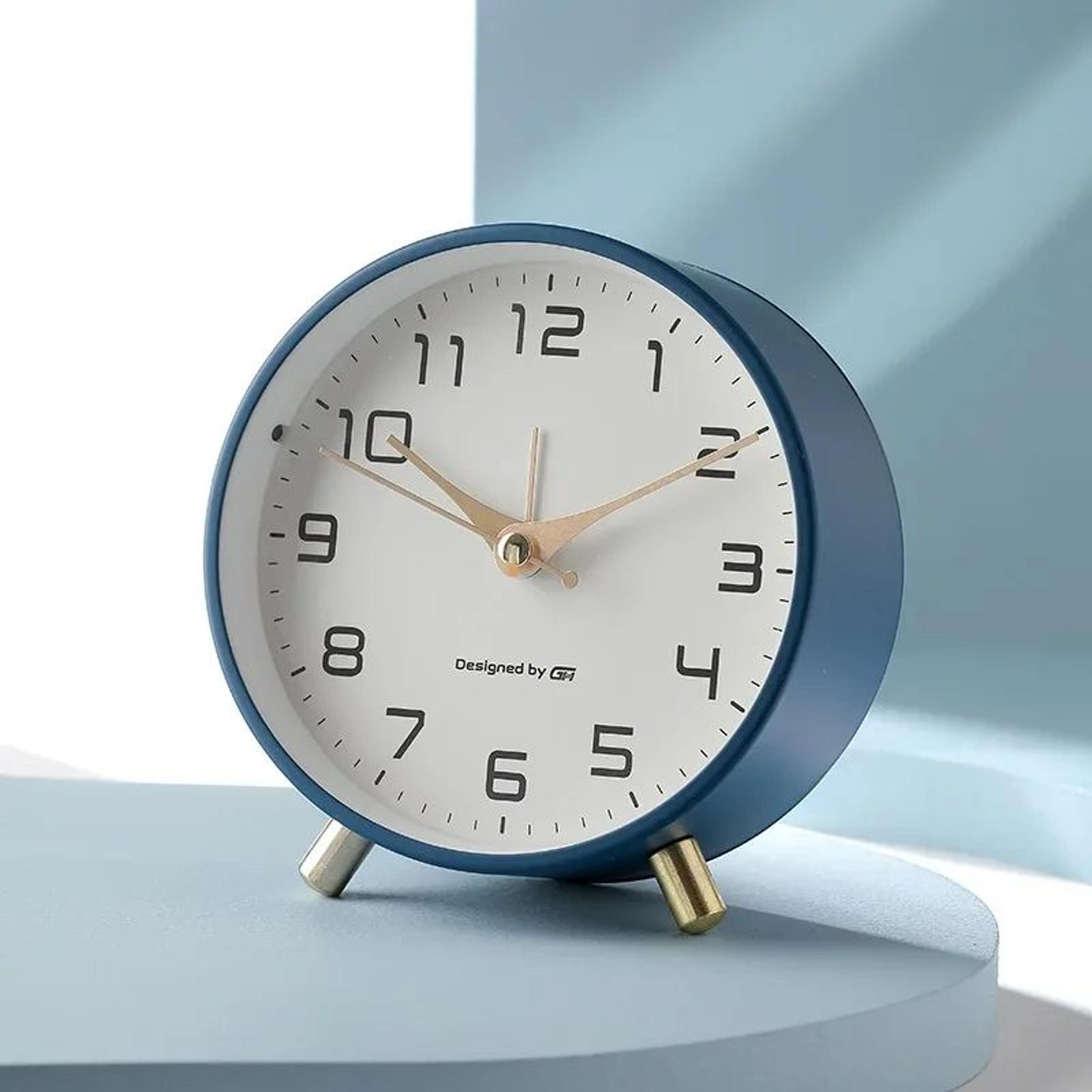 nordic minimalist silent metal alarm clock for bedroom and desk